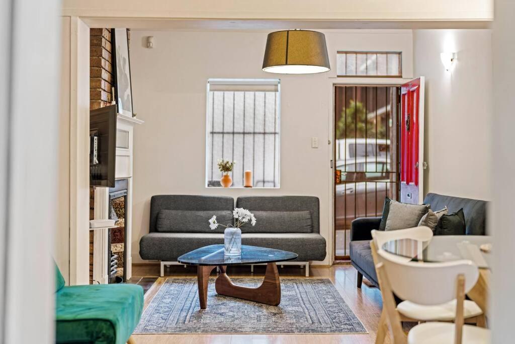 Holiday home 2bds& Darlingh&fishm Super Cozy Sydney
