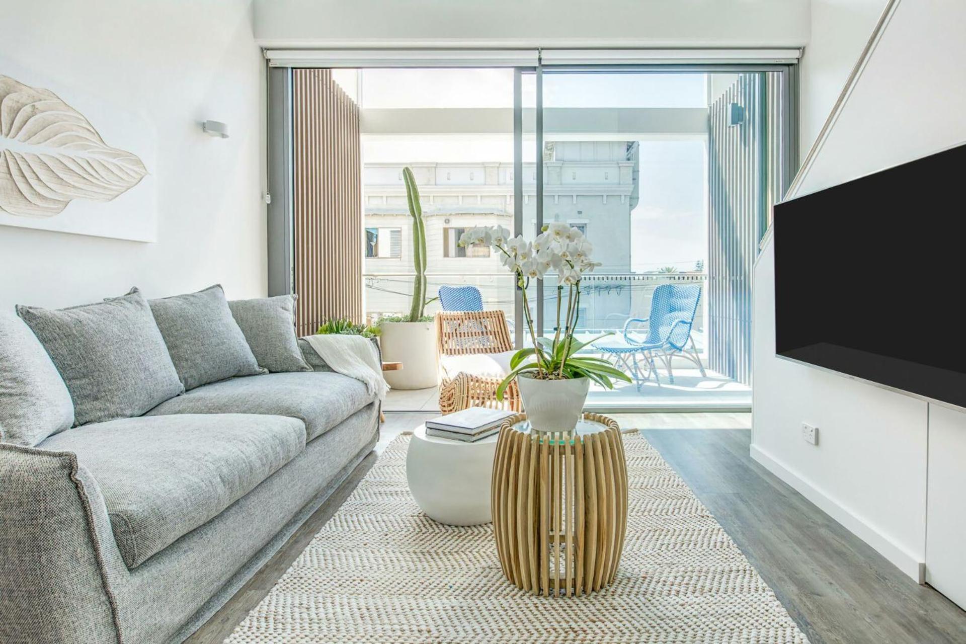 Surfside Isyd Apartment