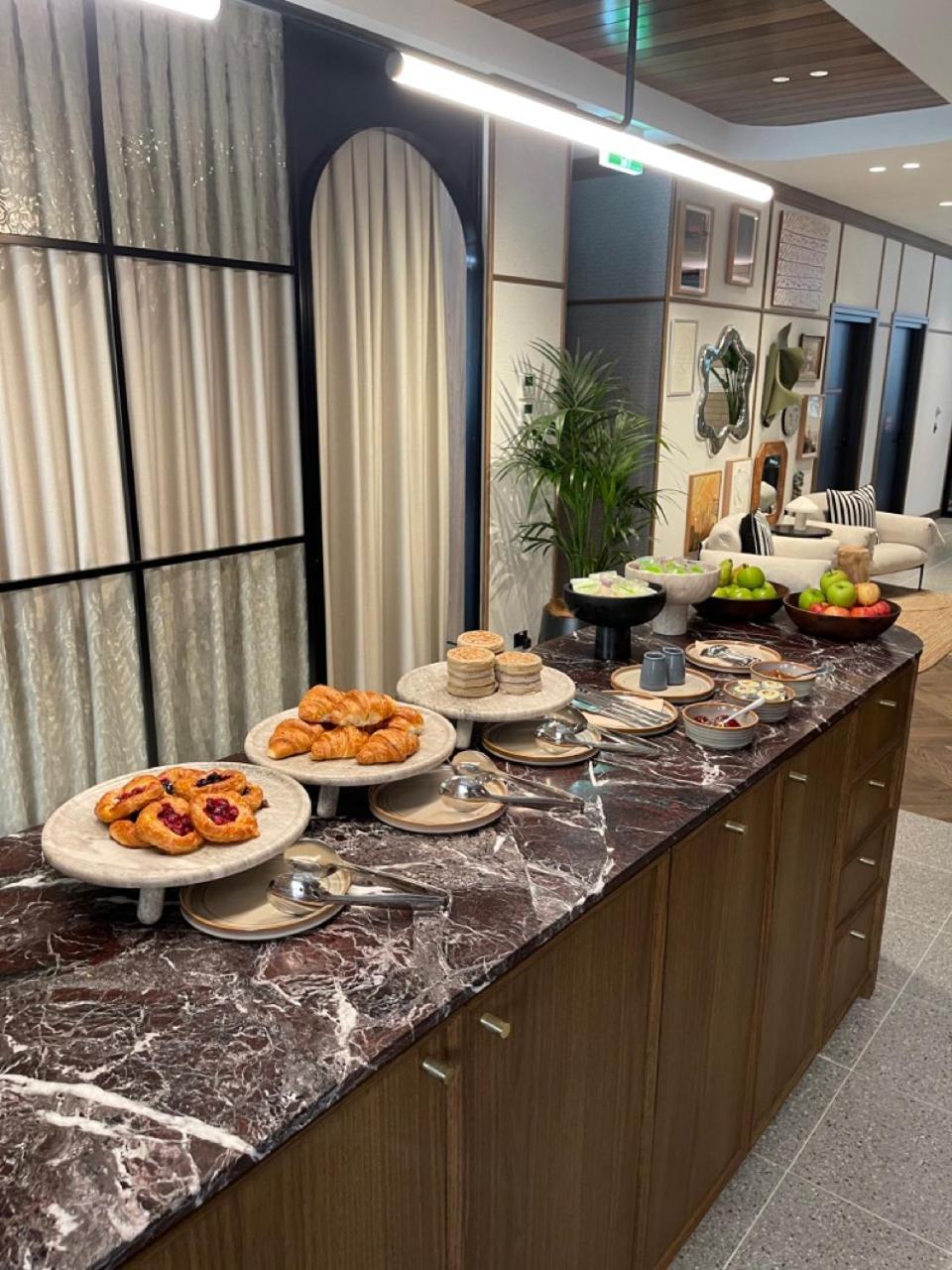202 Elizabeth Hotel Sydney