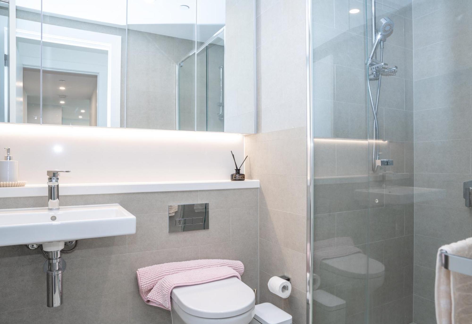 High-rise With Park View In Olympic Park Apartment *