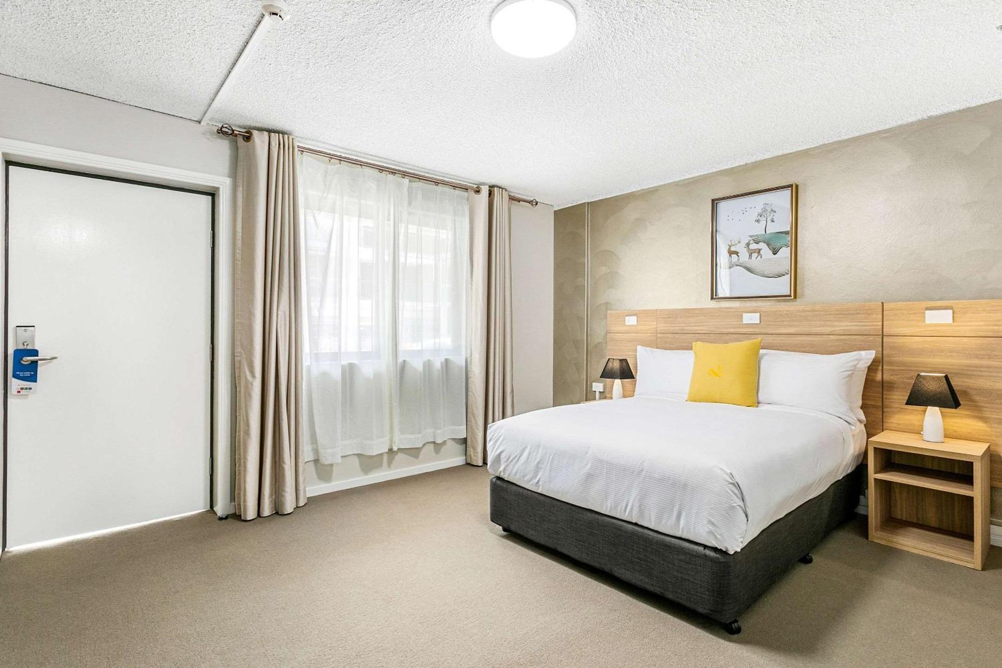 Quality Sunshine Haberfield 4*