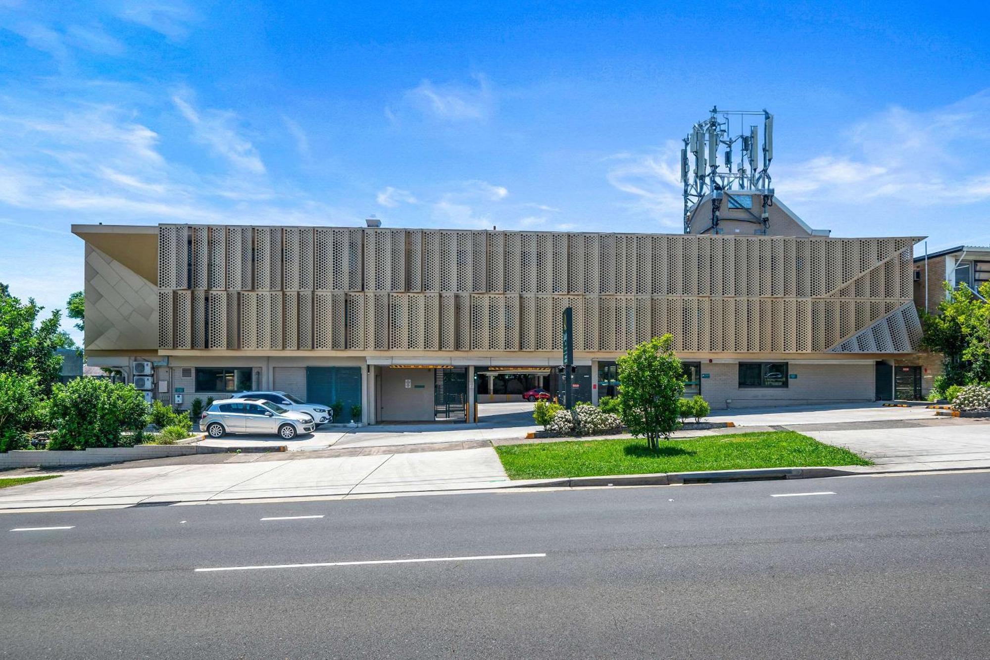Hotel Quality Sunshine Haberfield
