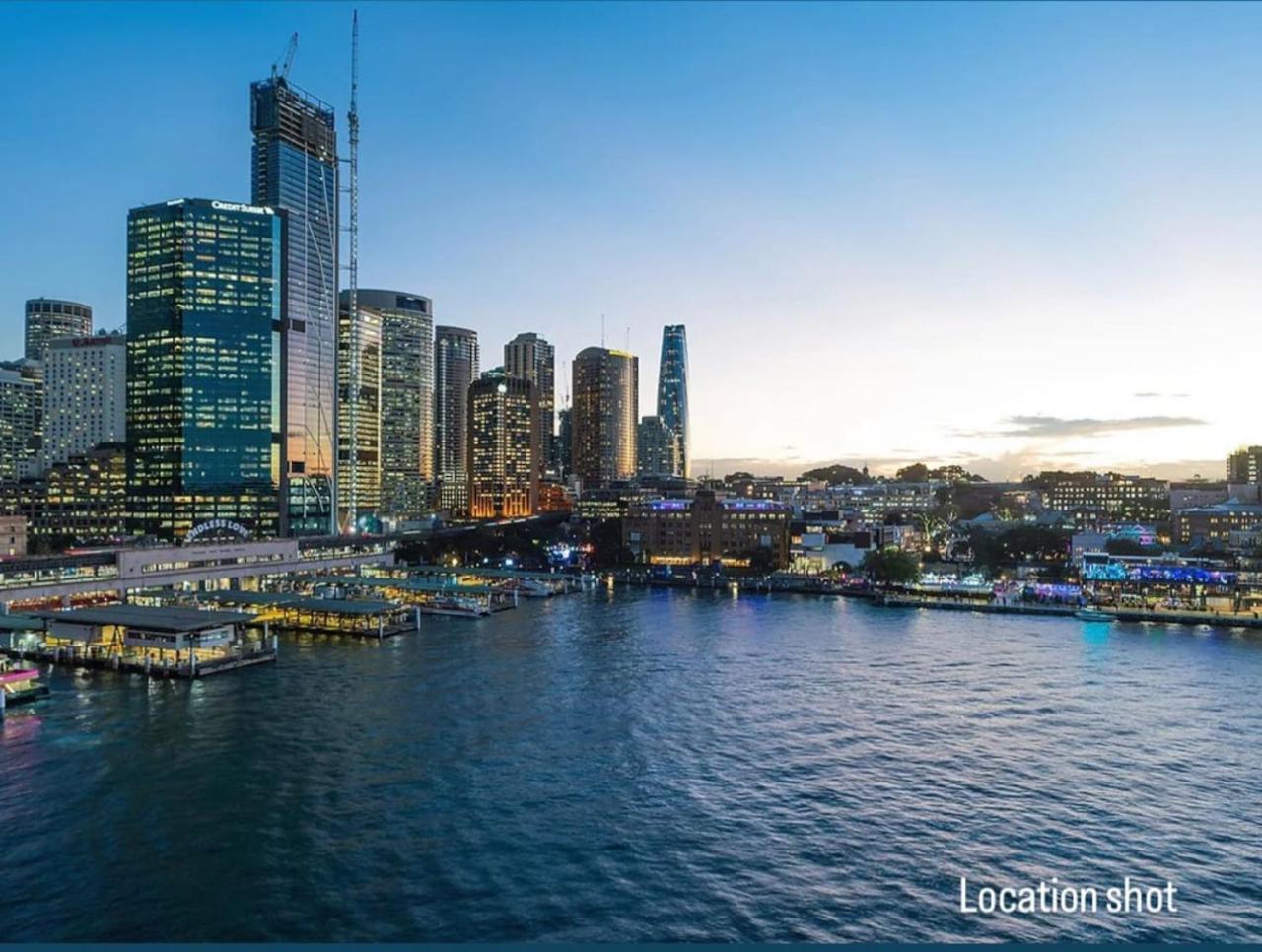 Apartment Luxurious Only 250m Walk To Opera House Sydney