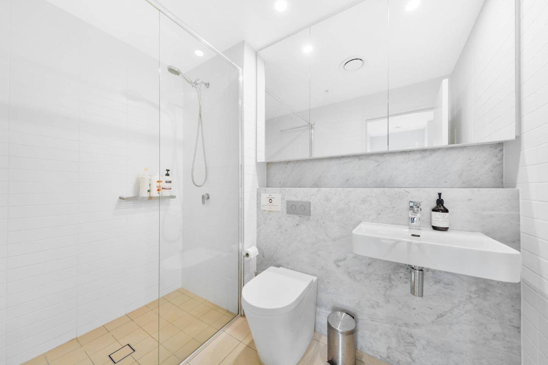 Convenient&modern 2bedrooms With Car Space * Sydney