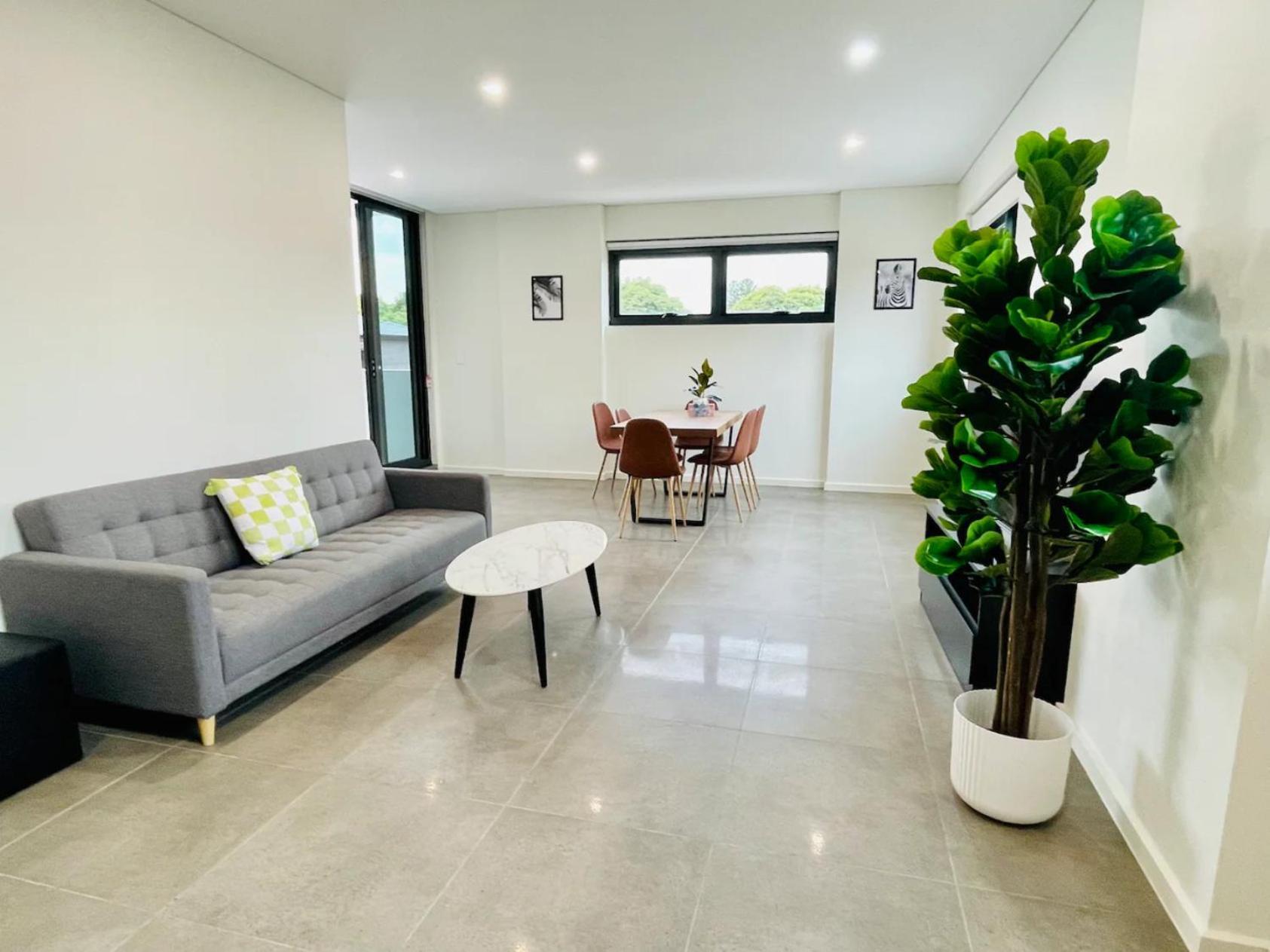 Spr Serivce Parramatta 3 Bedrooms, 2 Carspaces *
