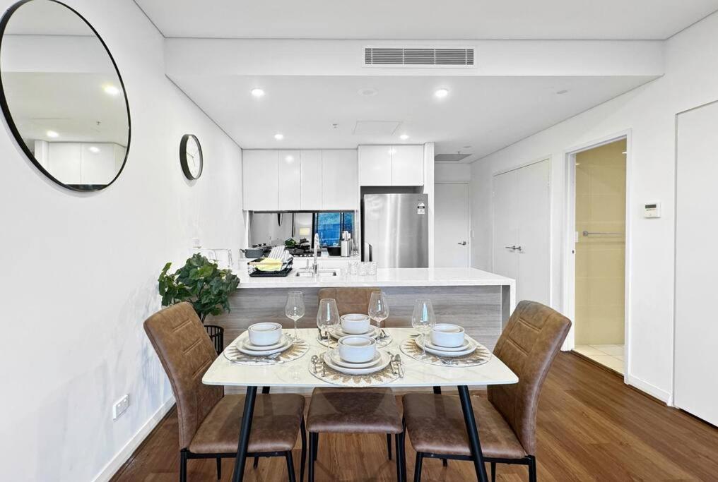 Apartment River And Parkside On Meadowbank Sydney