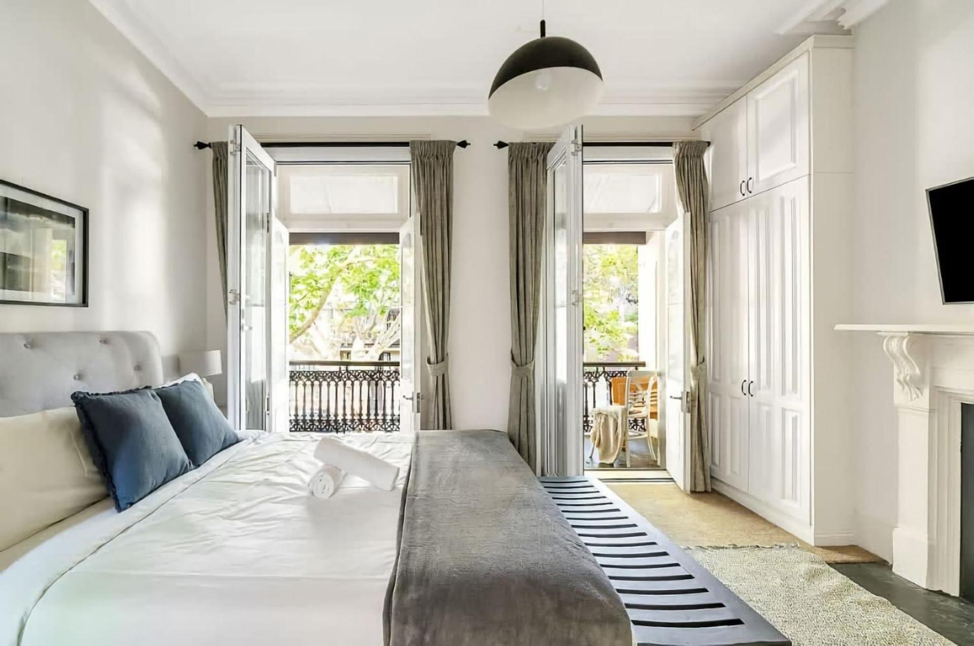 Multi Level Surry Hills With Terrace Sydney