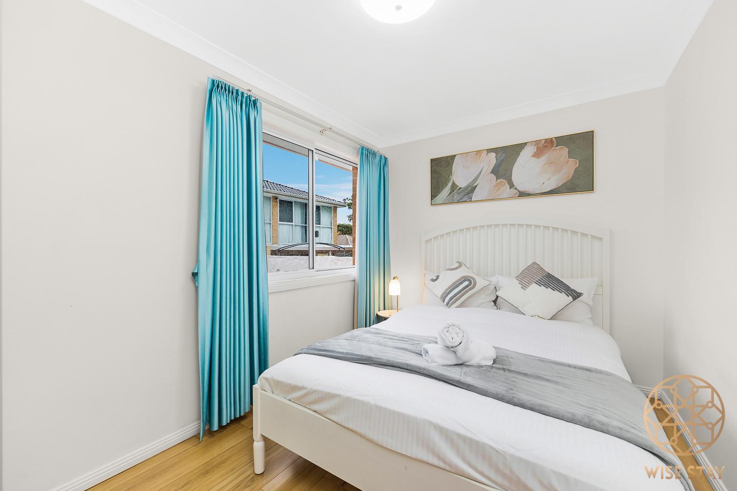 Hurstville 2br Granny Flat Near Shopping & Train Sydney