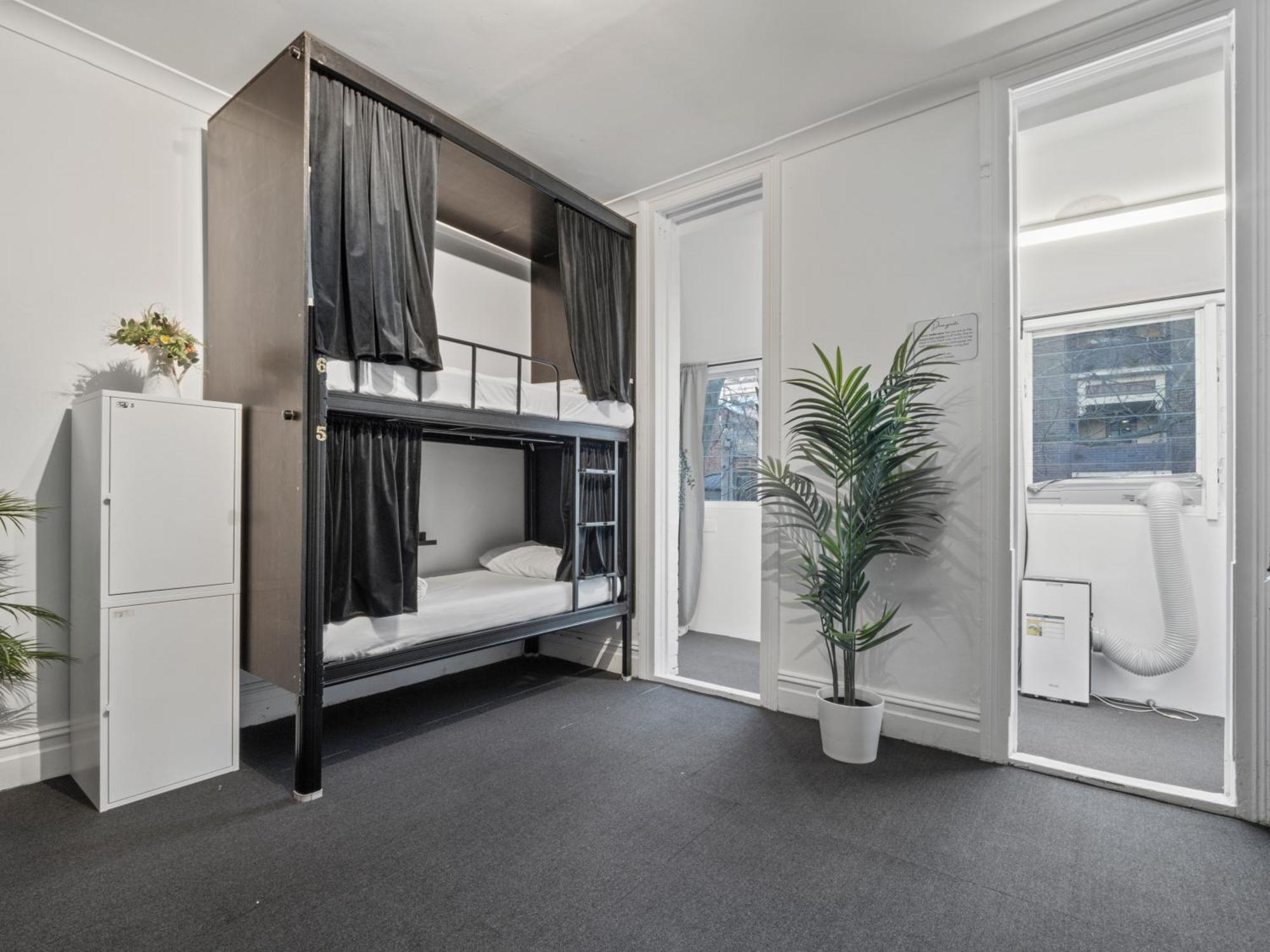 Hostel Azzuro Pod Hotel - Potts Point Sydney