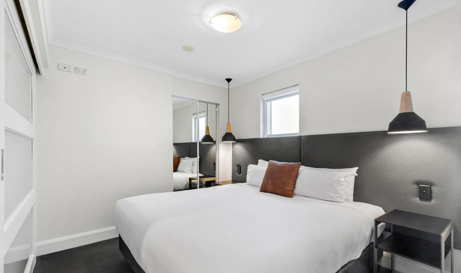 Kent 904 Self- Catering *