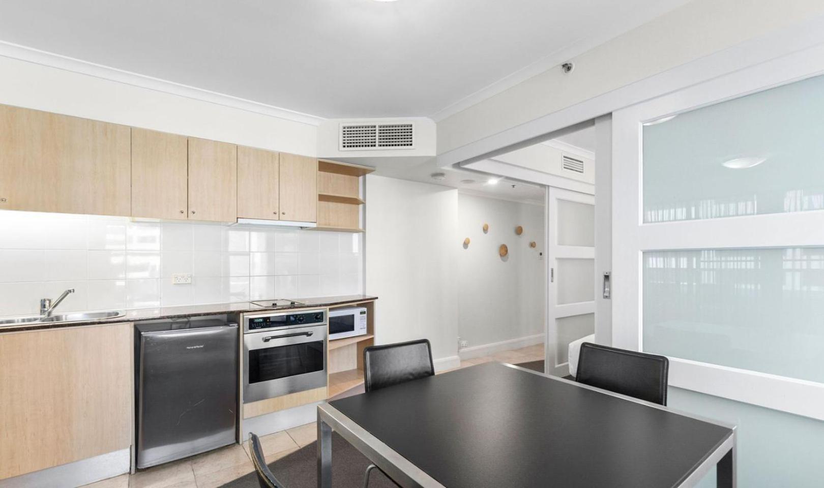 Apartment Kent 904 Self- Catering Sydney