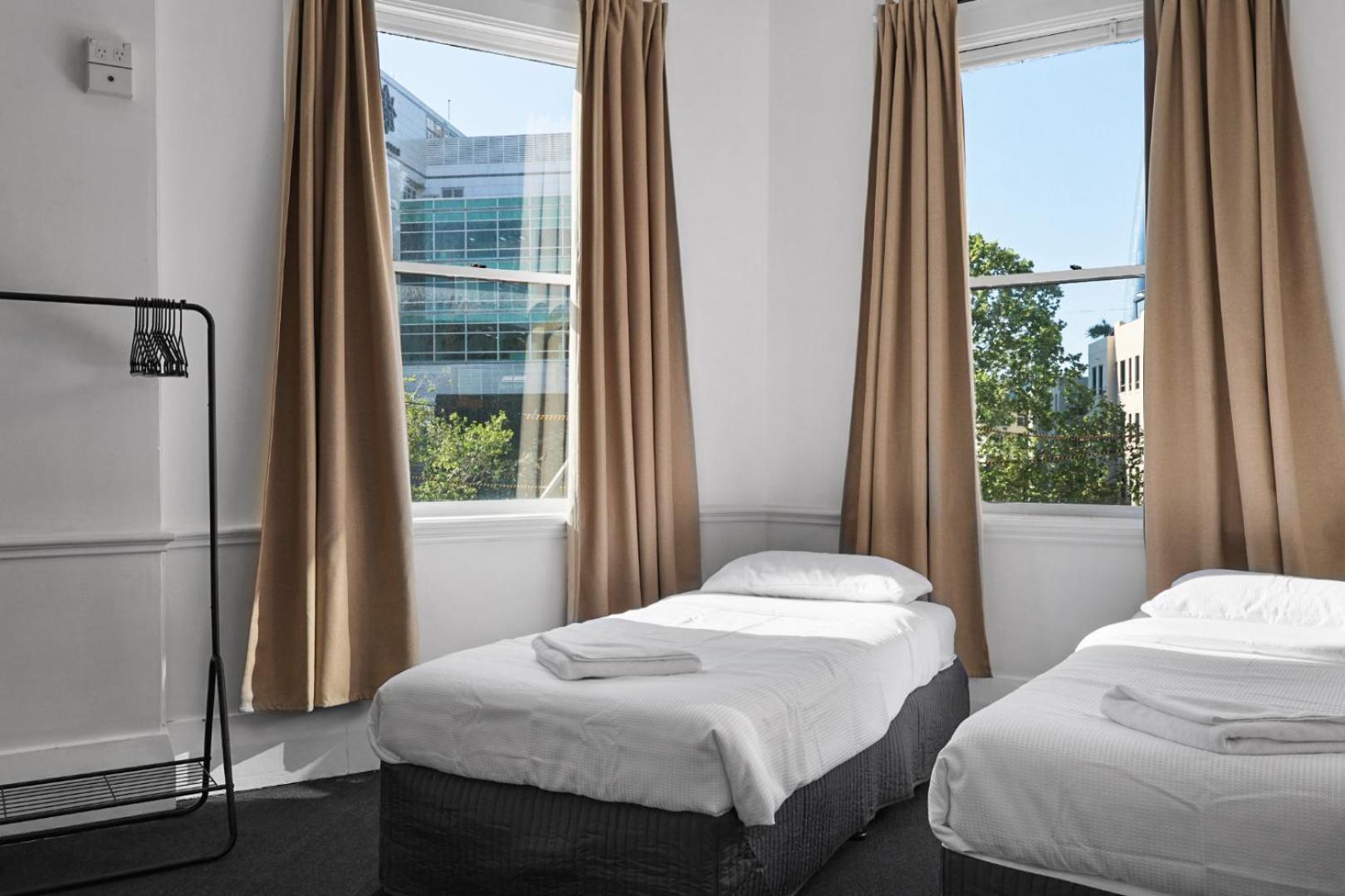 Venus By The Harbour Budget 3*