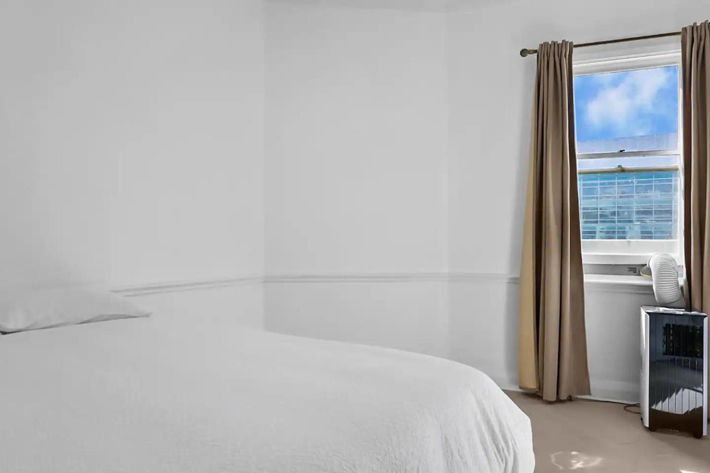Hotel Venus By The Harbour Budget