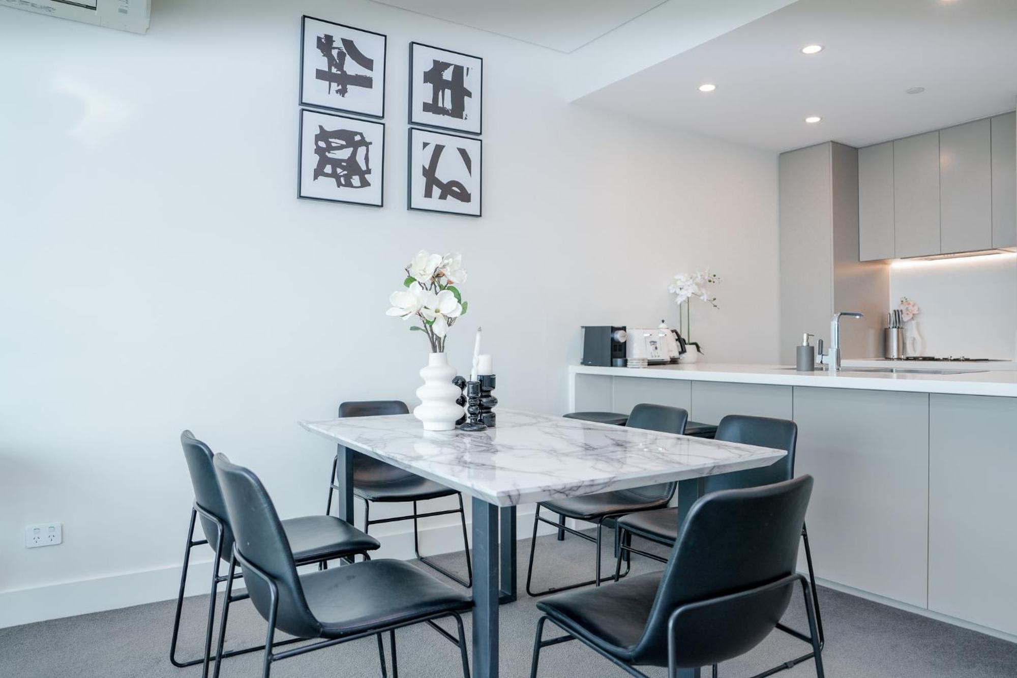 High-rise With Park View In Olympic Park Apartment *