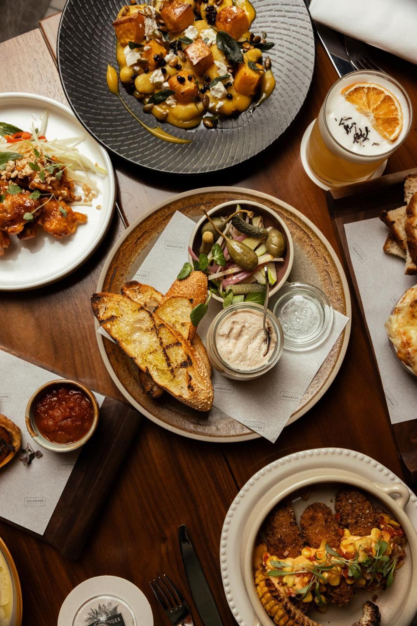 Hotel West Sydney, Curio Collection By Hilton