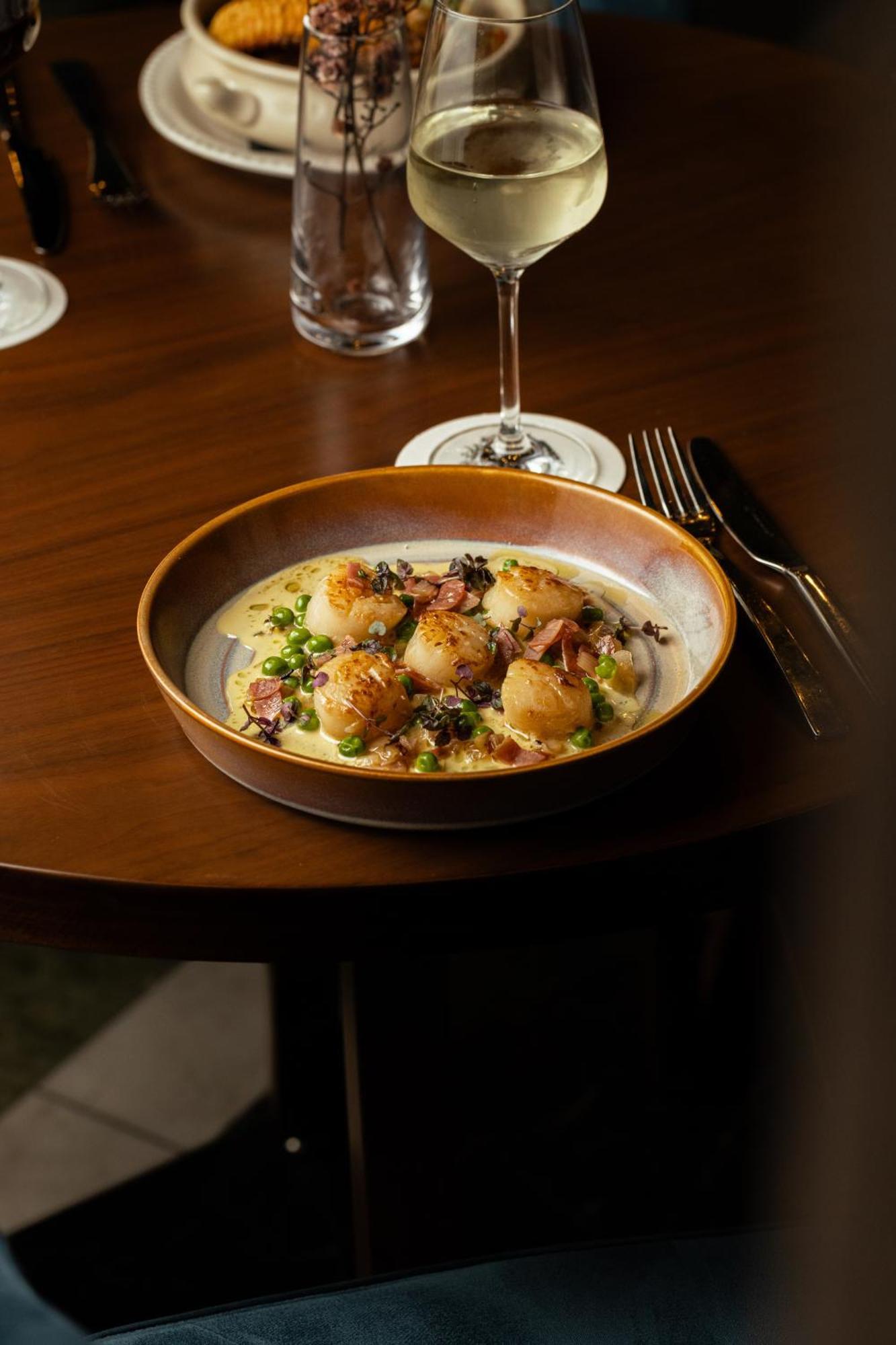 West Sydney, Curio Collection By Hilton Hotel 4*