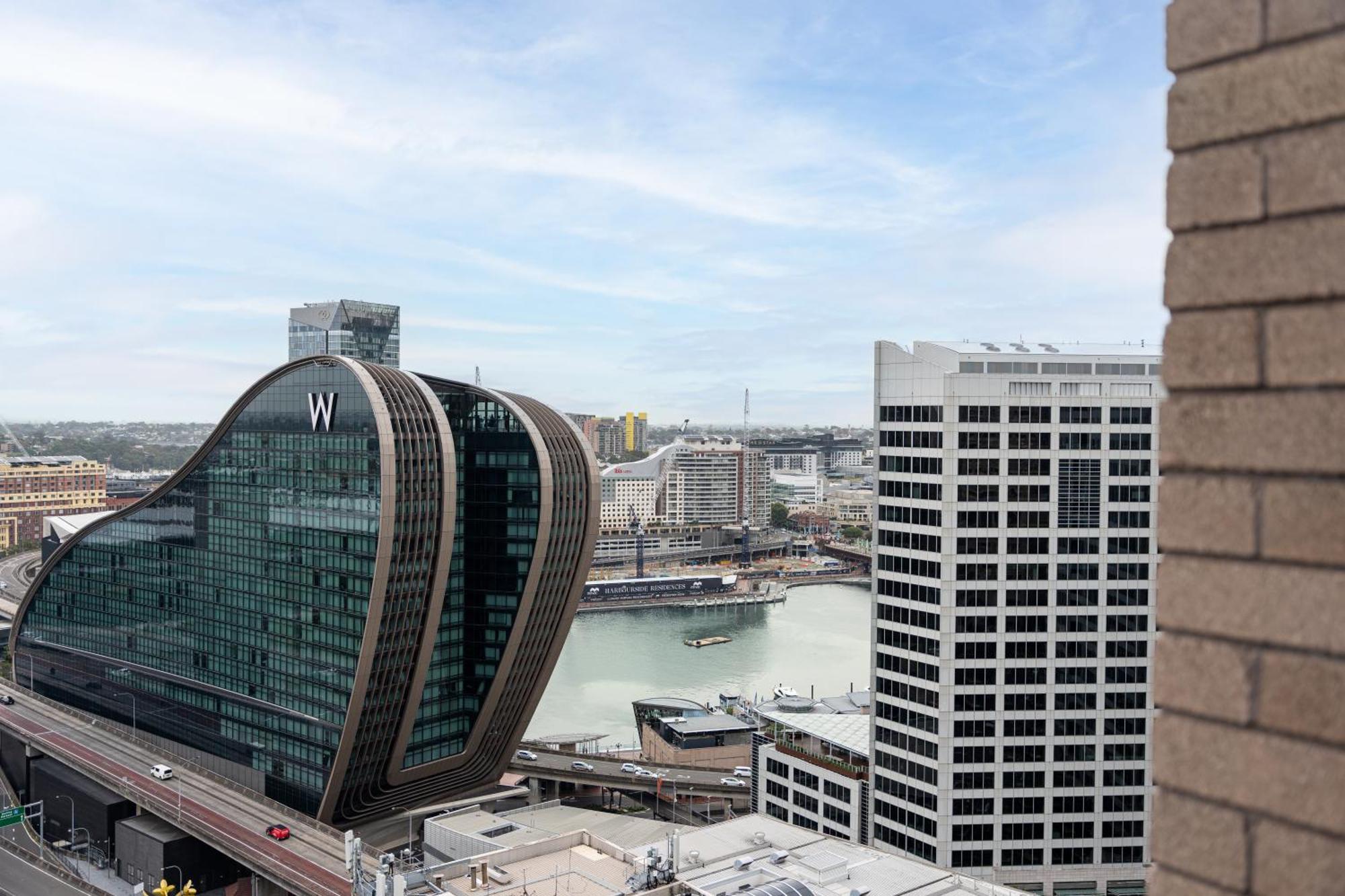 Harbour Views, Fireworks & Secure Parking *