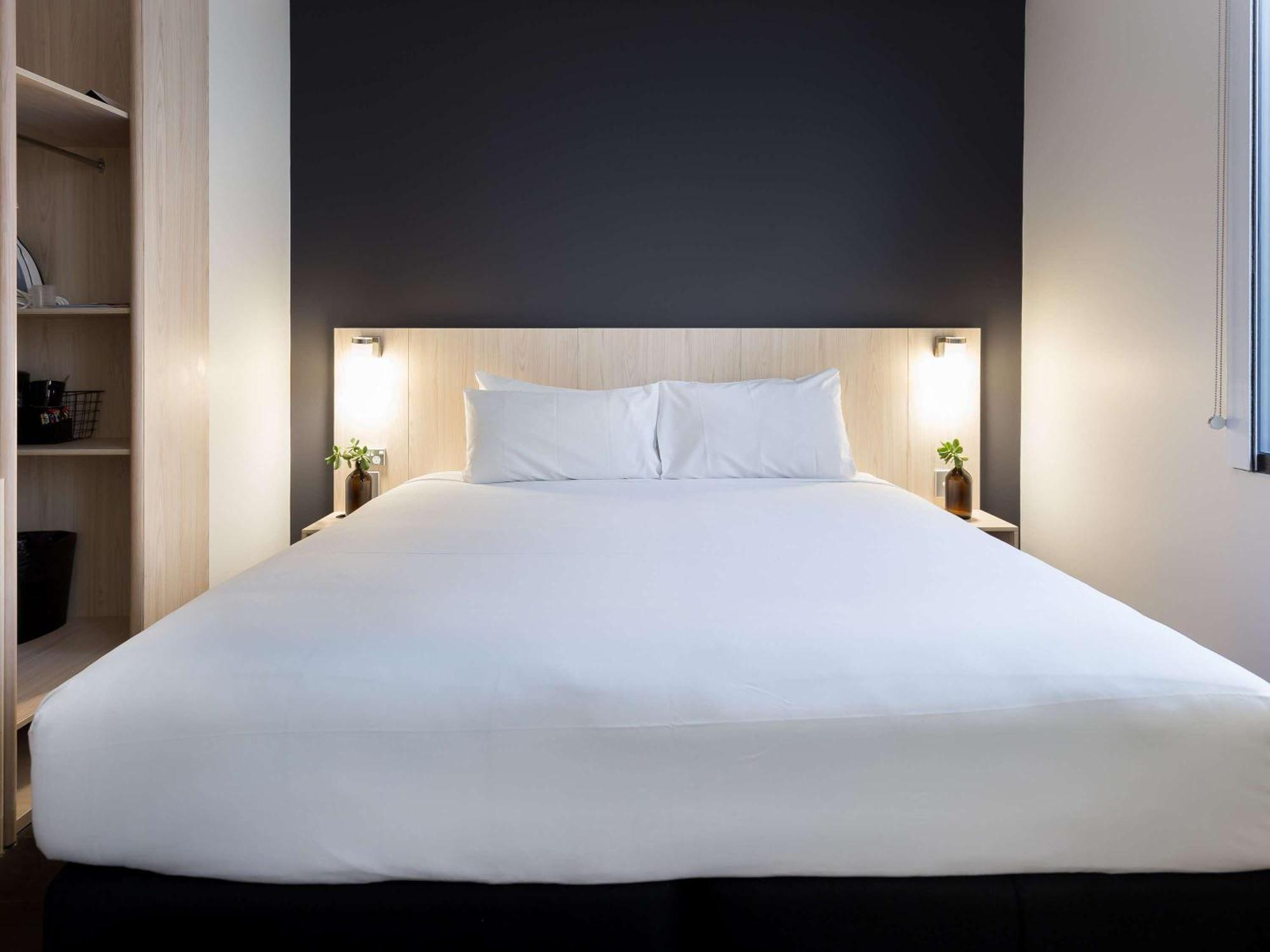 Ibis Barangaroo Hotel
