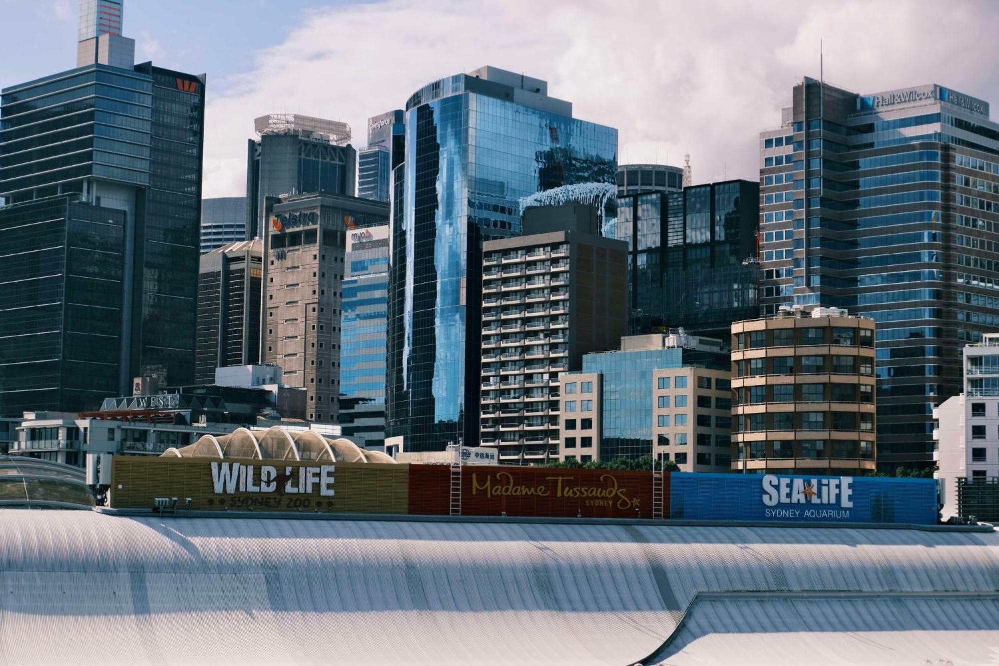 Metro On Darling Harbour 3*