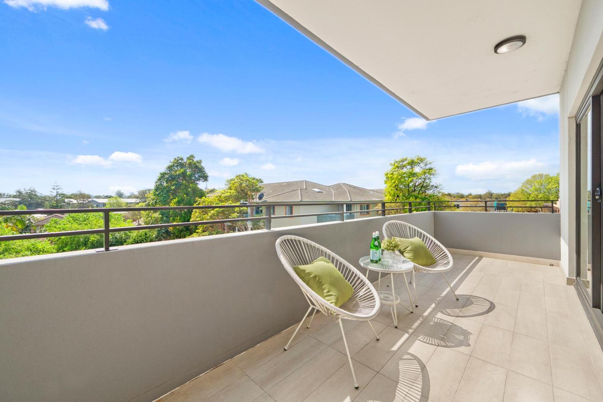 Bright & Elegant 2br With 2 Parking In Mascot Sydney