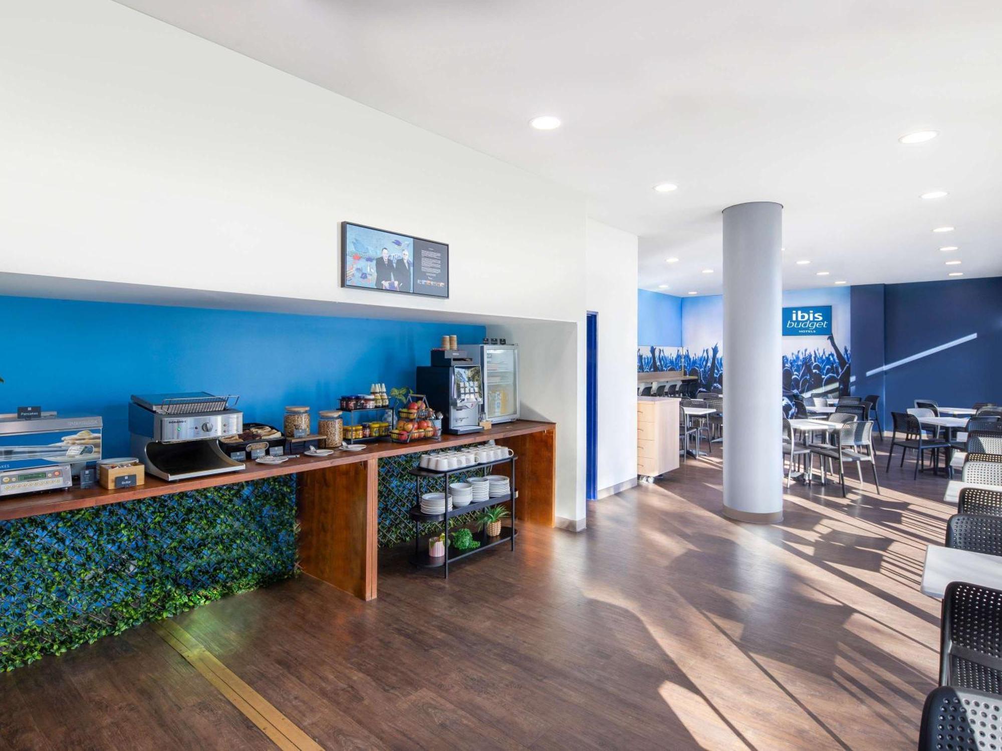 Ibis Budget Olympic Park Hotel 3*