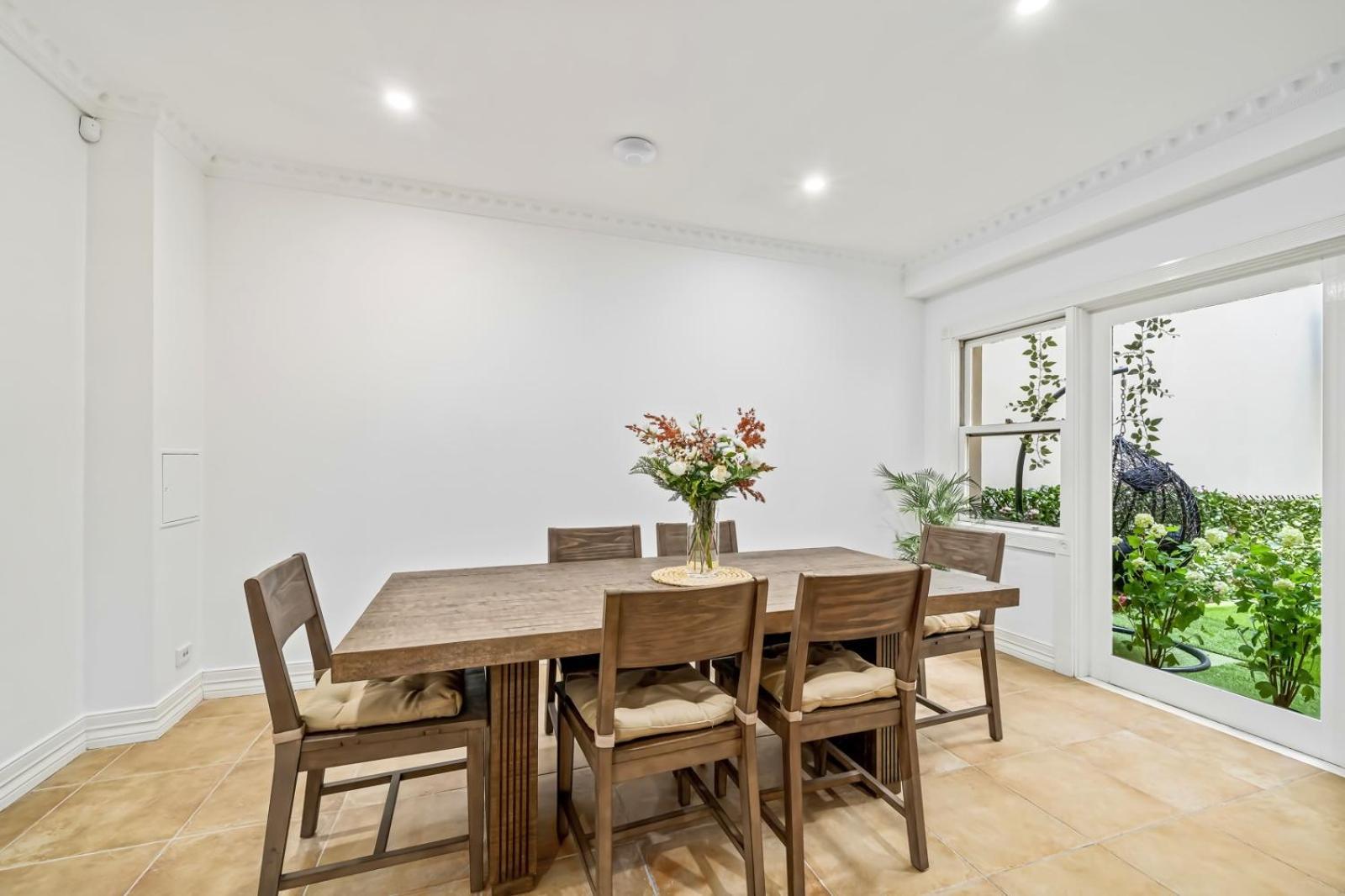 Luxe Living Terrace By The Star Sydney