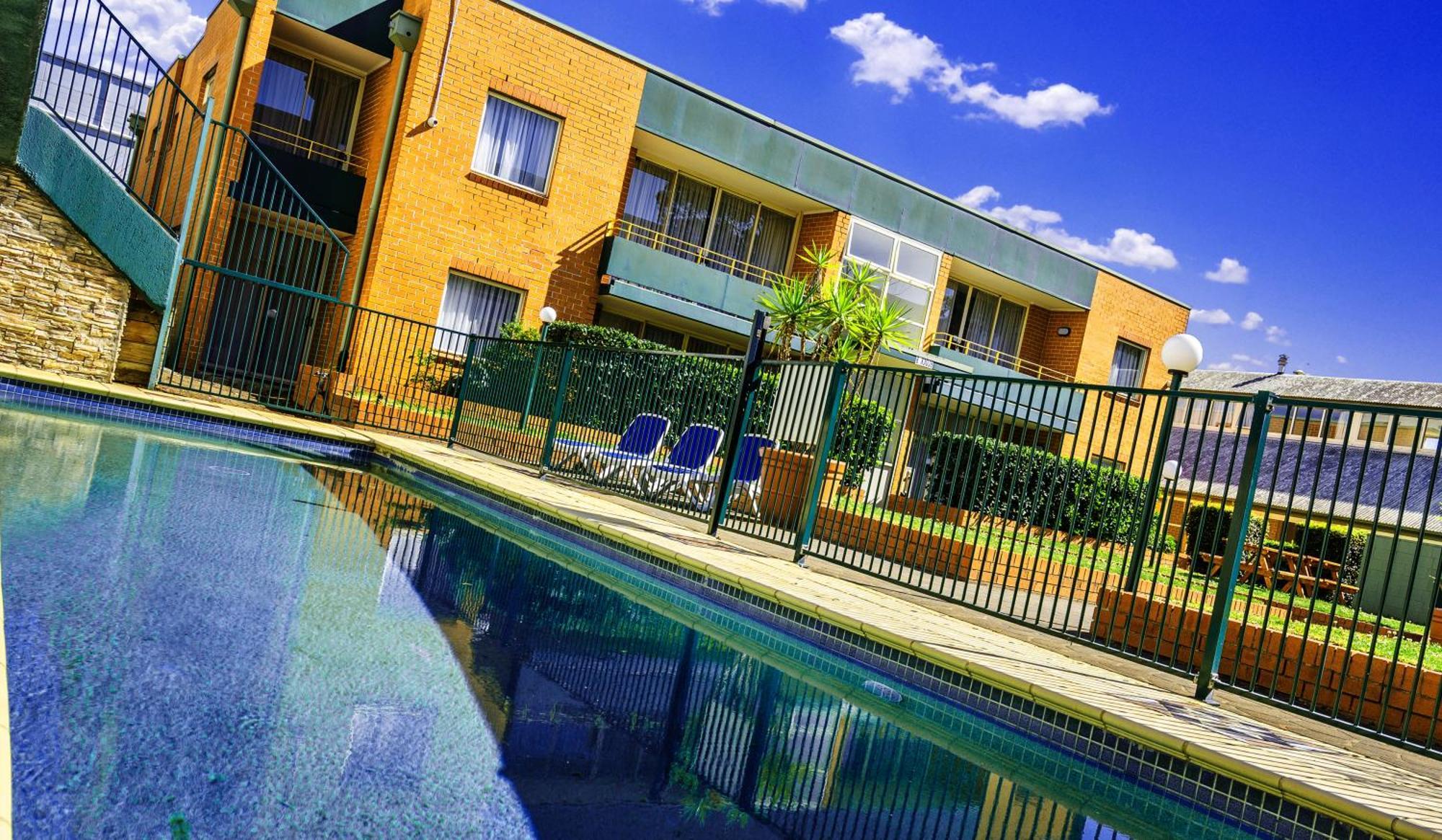 Apx Parramatta 4*