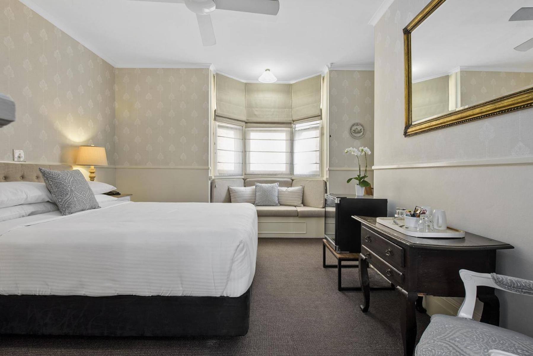 The Russell Boutique 3* Sydney