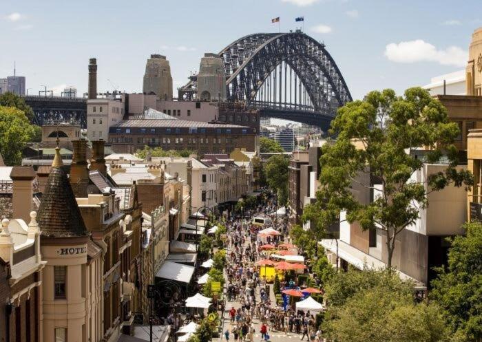 Apartment Perfect Vacation W Large Outdoor Space Sydney