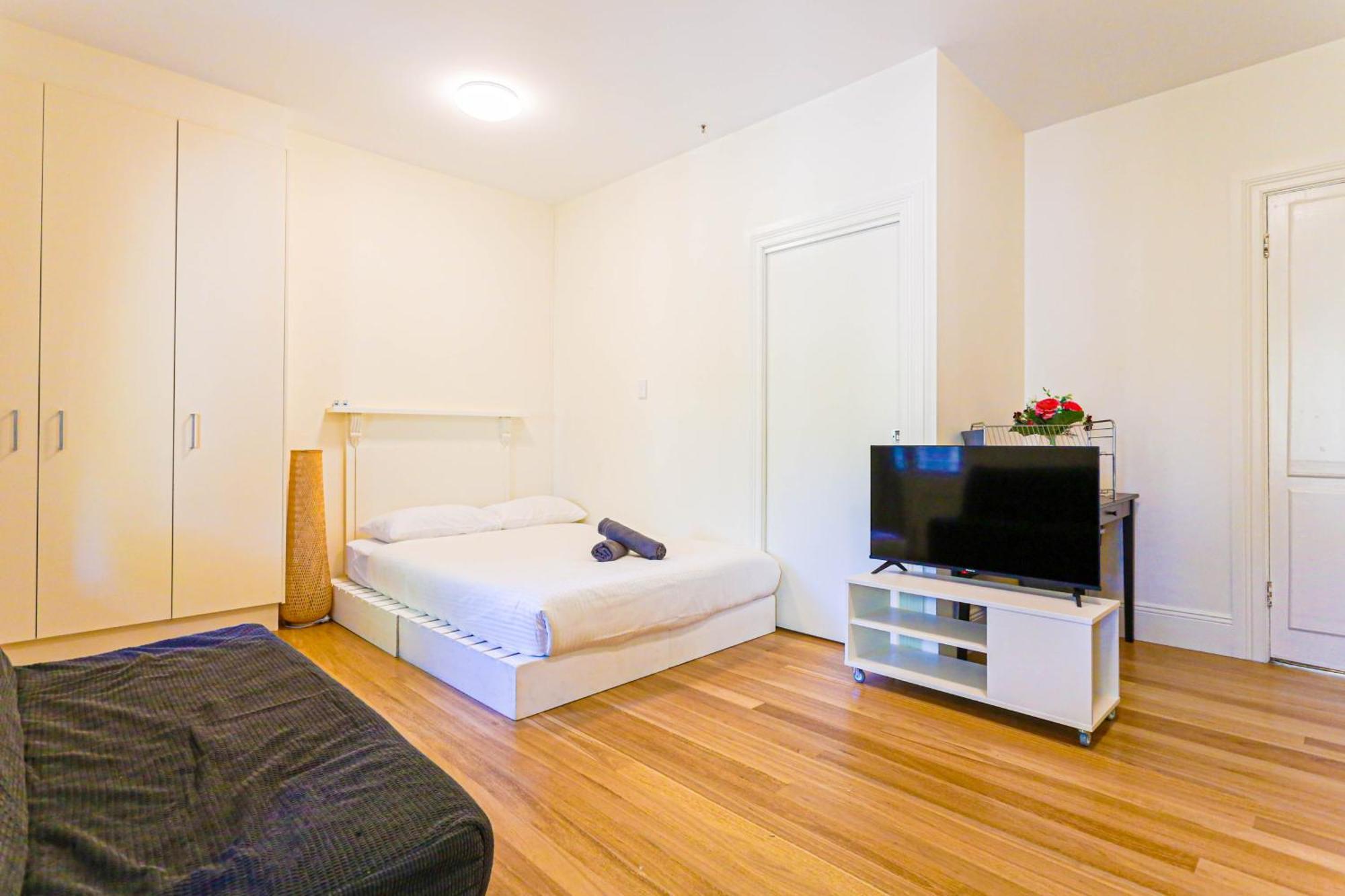 Elegant With Balcony Surry Hills 3 Apartment Sydney