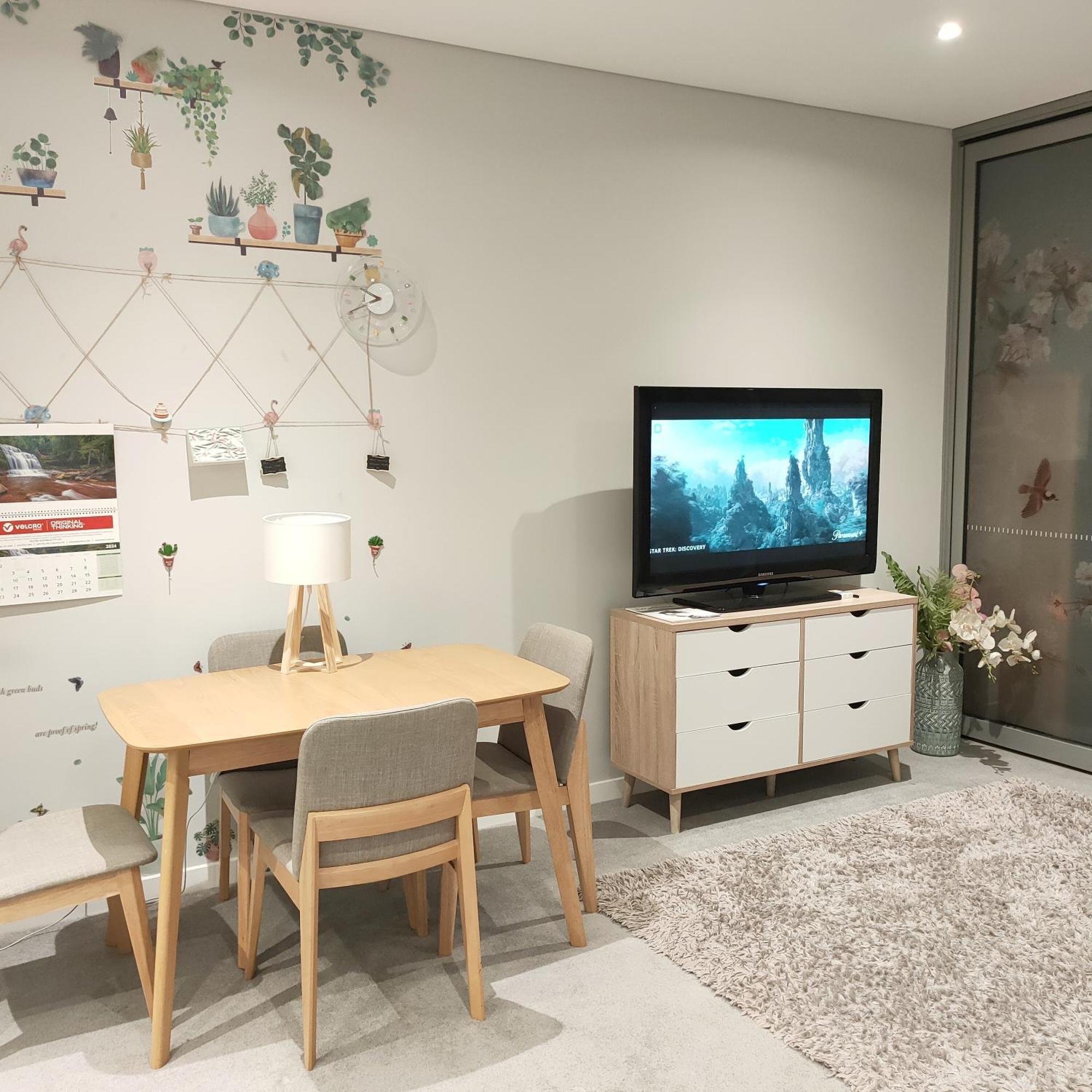 Bay View 2 Bed Highrise With Free Parking