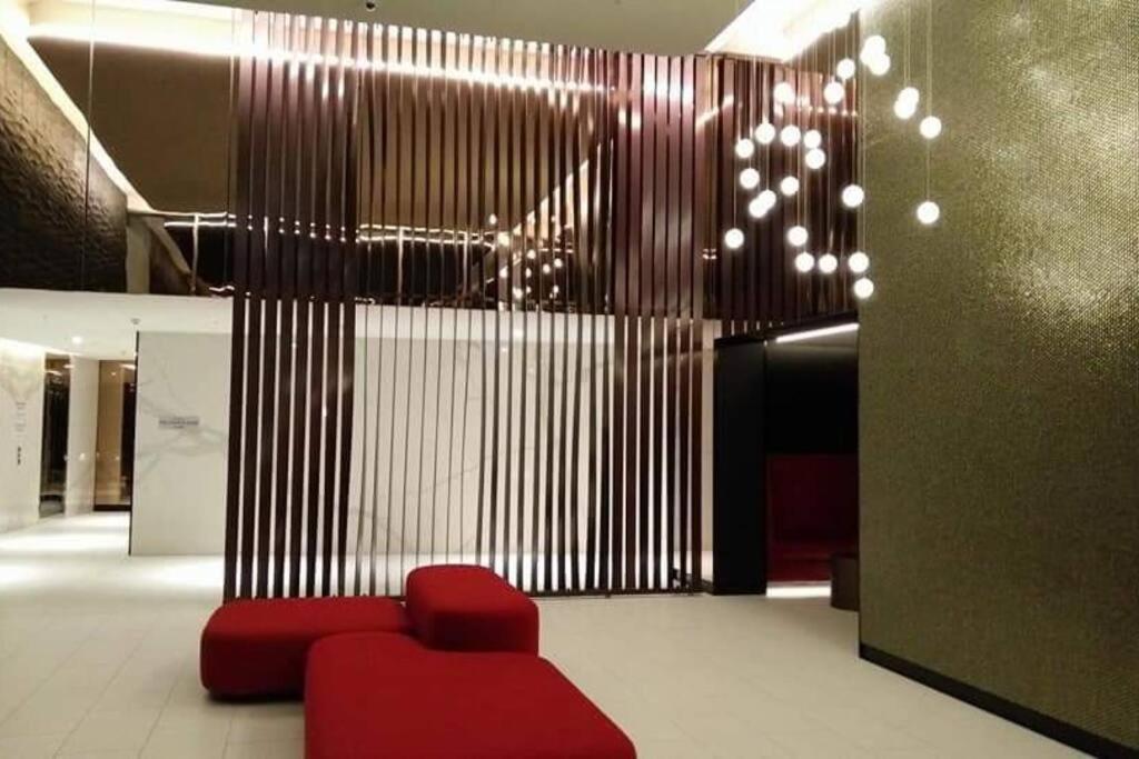Bay View 2 Bed Highrise With Free Parking