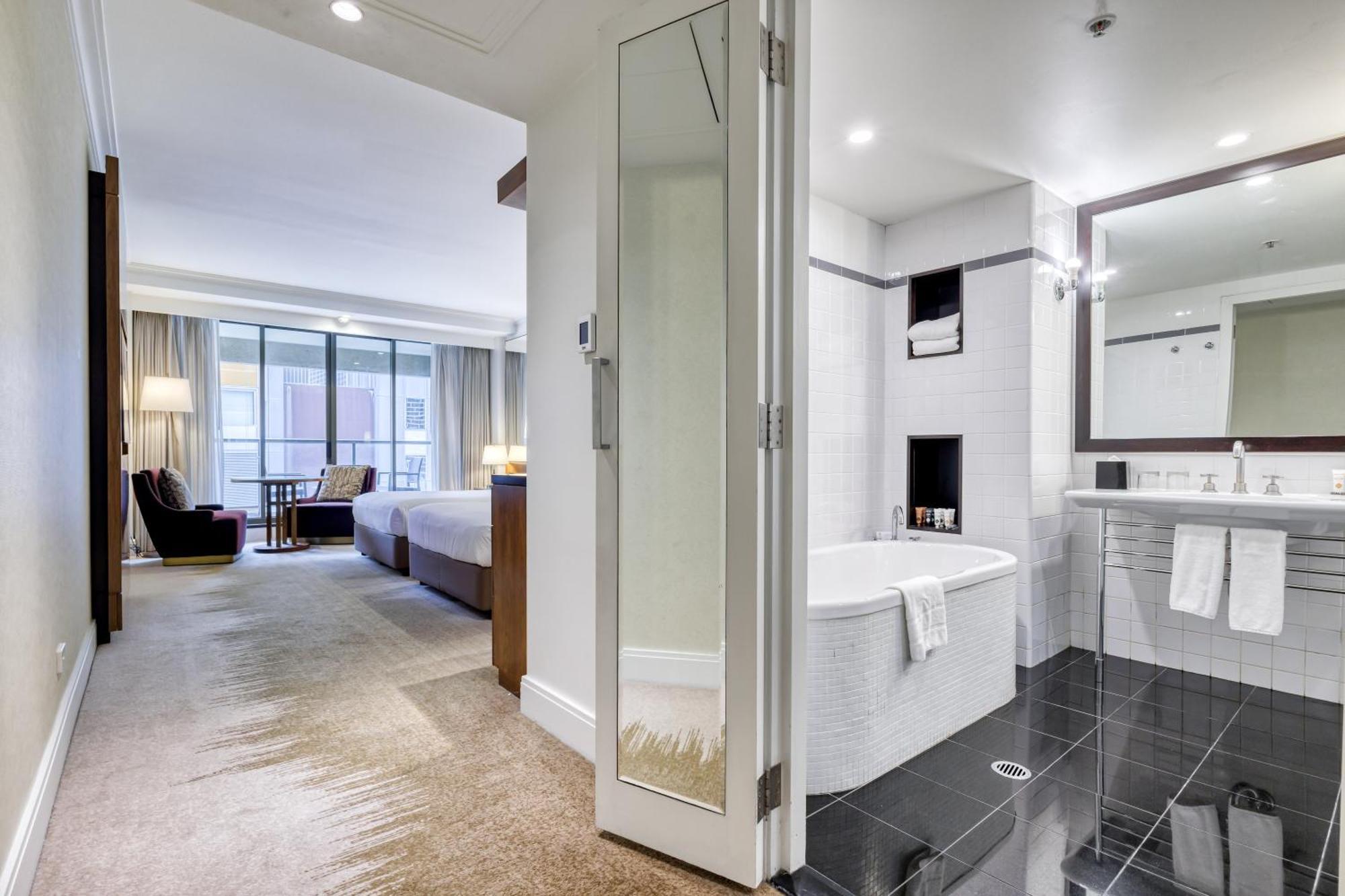 Amora Jamison Hotel Sydney