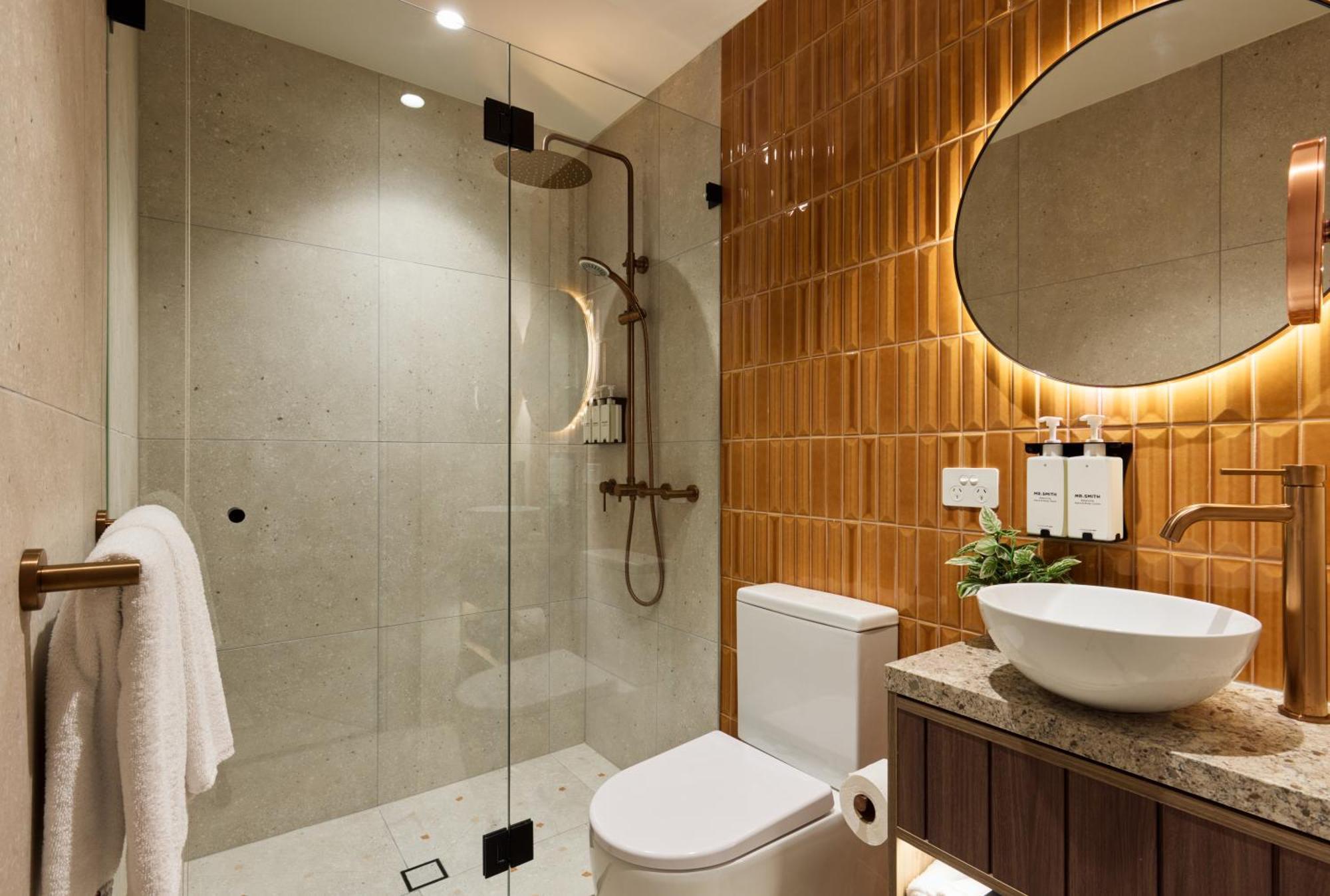 The Clarence 4*