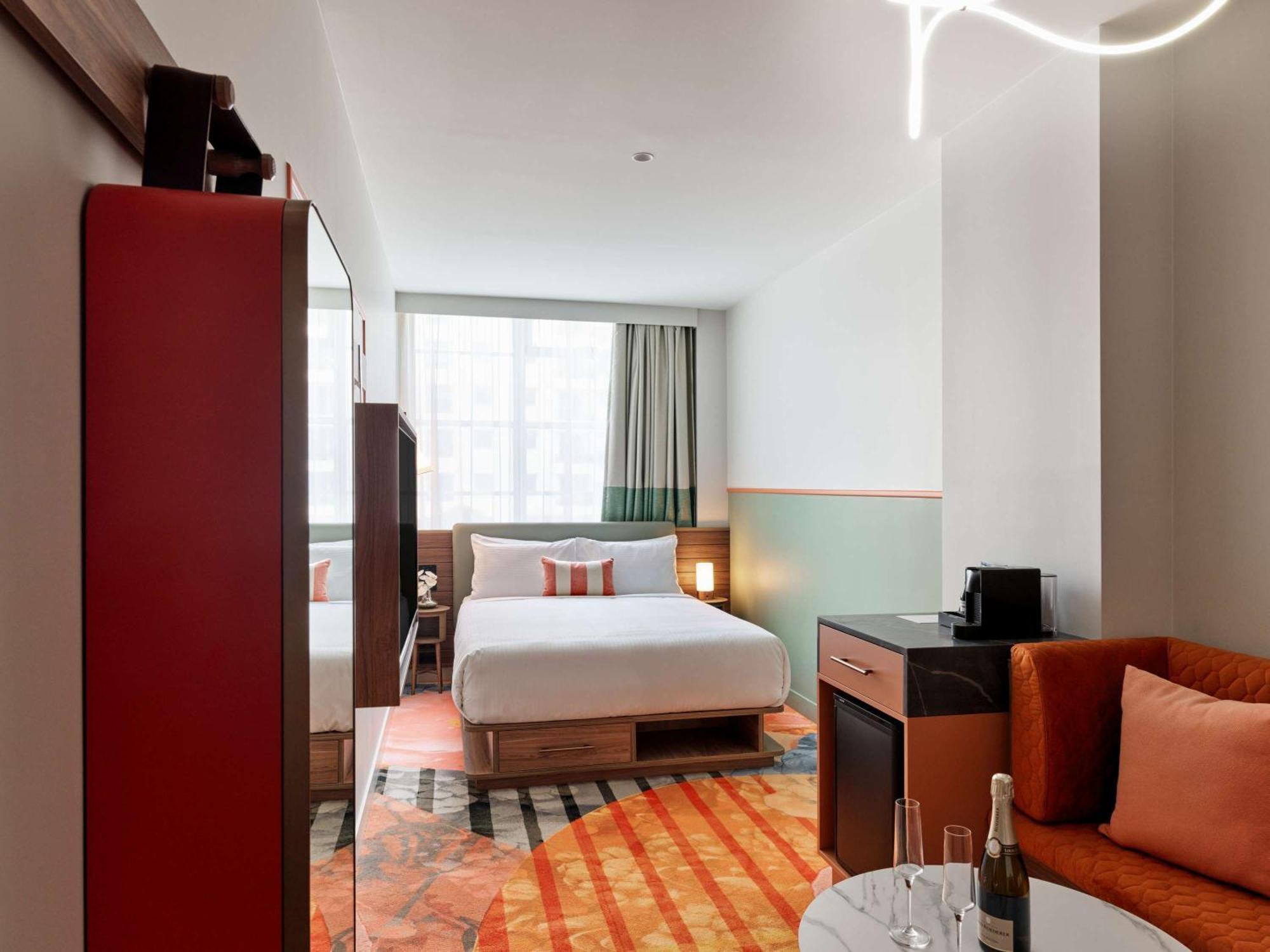 Hotel The Clarence Sydney