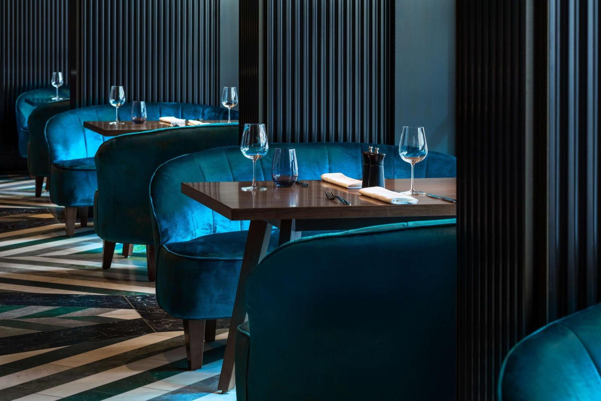 Hotel West Sydney, Curio Collection By Hilton
