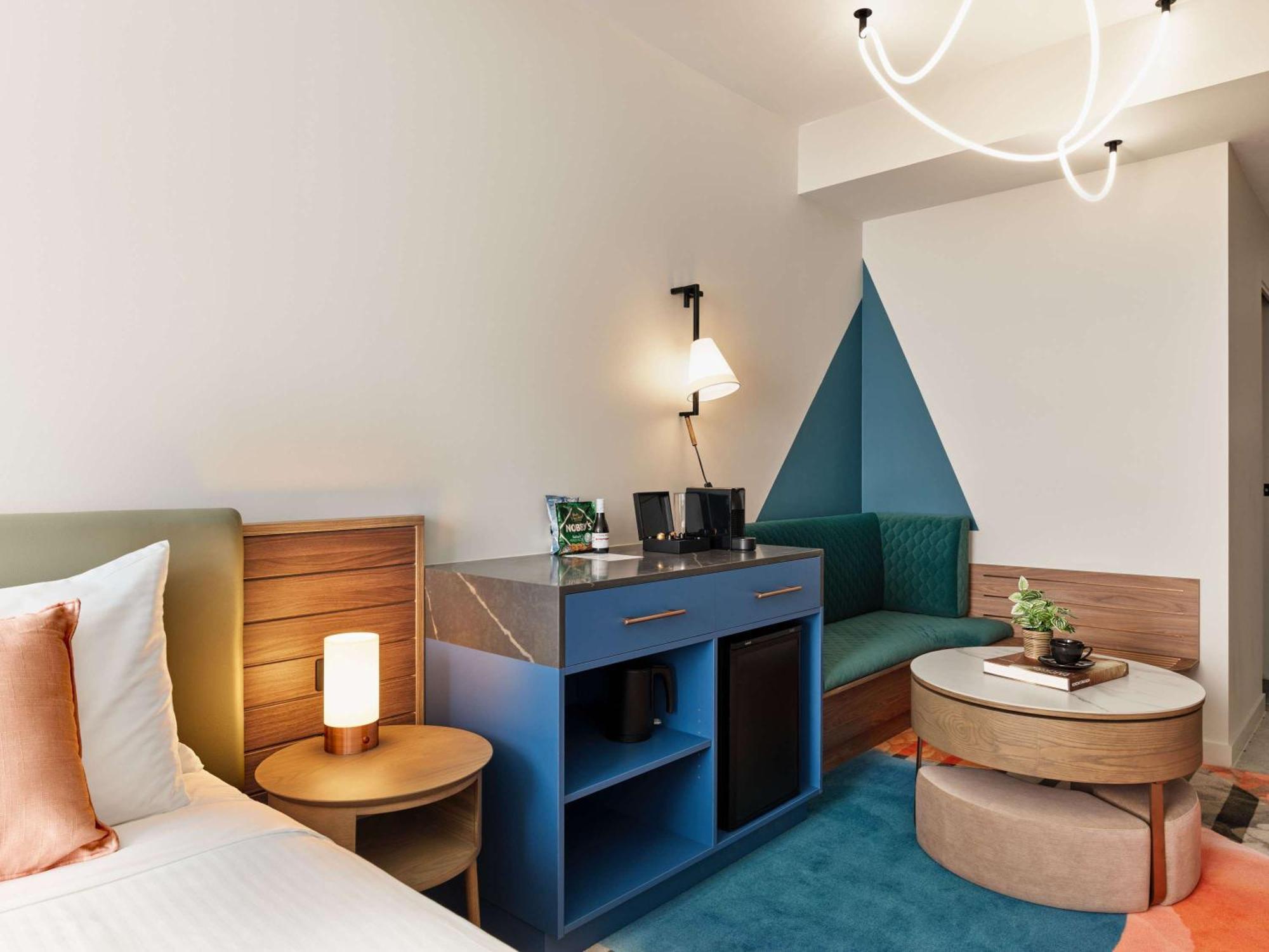 The Clarence 4*