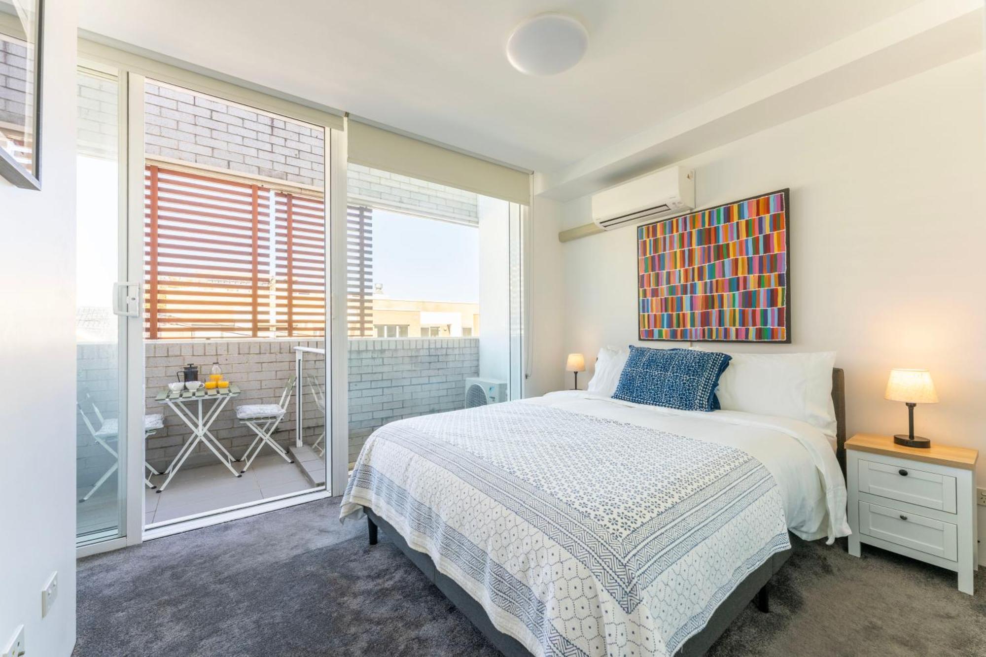 Apartment Elegant Apartment, Heart Of Newtown With Secure Parking *
