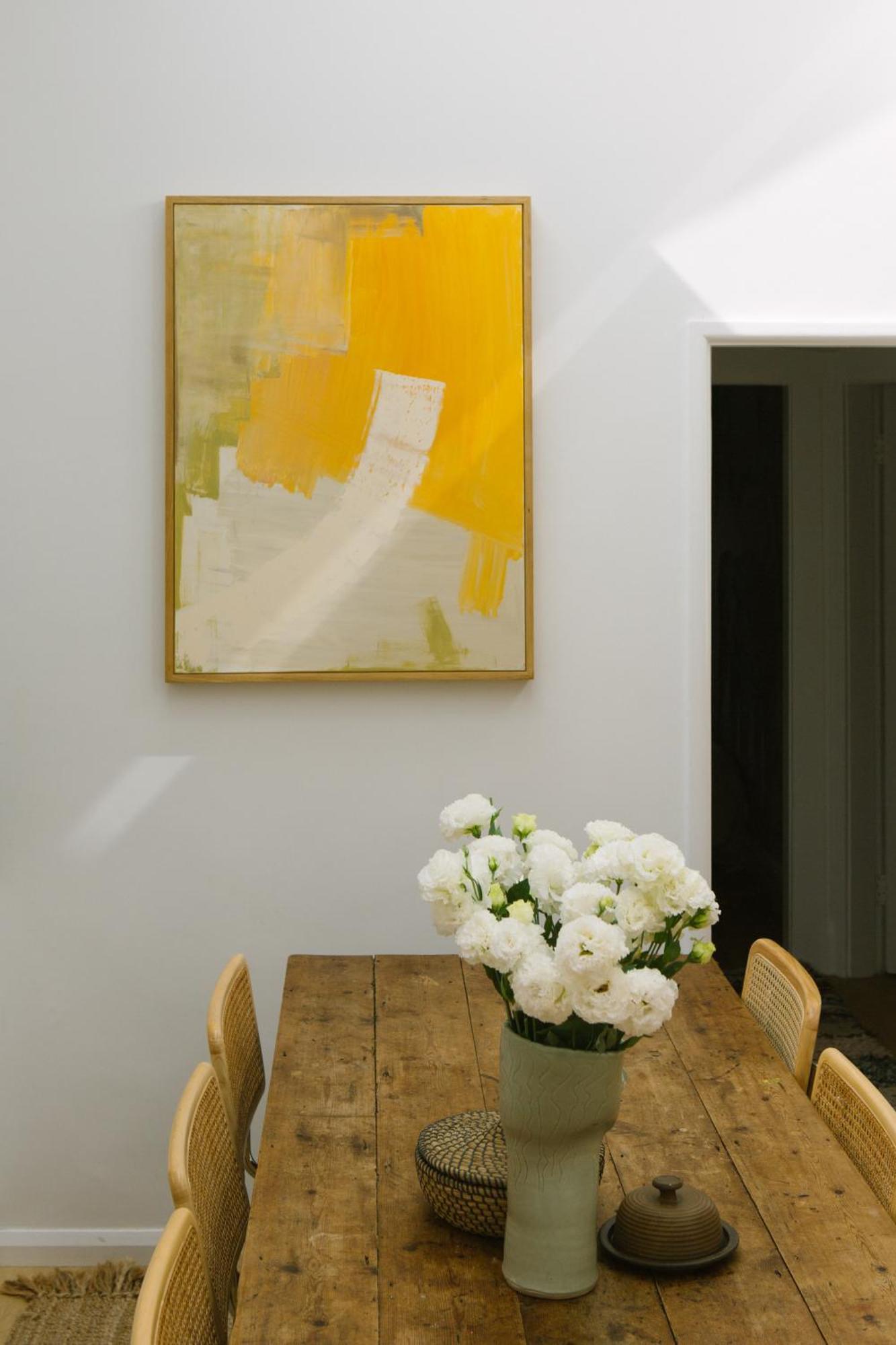 Apartment Spacious 4-bedroom Manly Apartment, Balcony, Bath & Fireplace, 2 Min To *