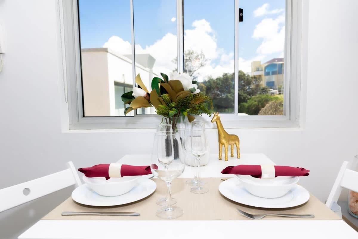Cozy Front With Aircon Apartment *