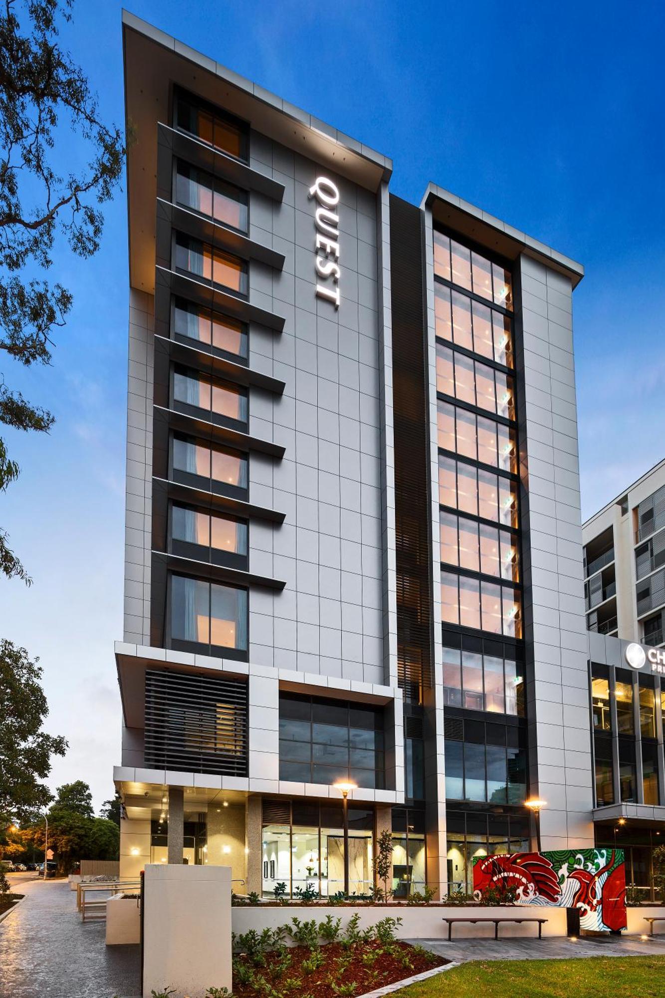 Quest Chatswood Aparthotel 4*