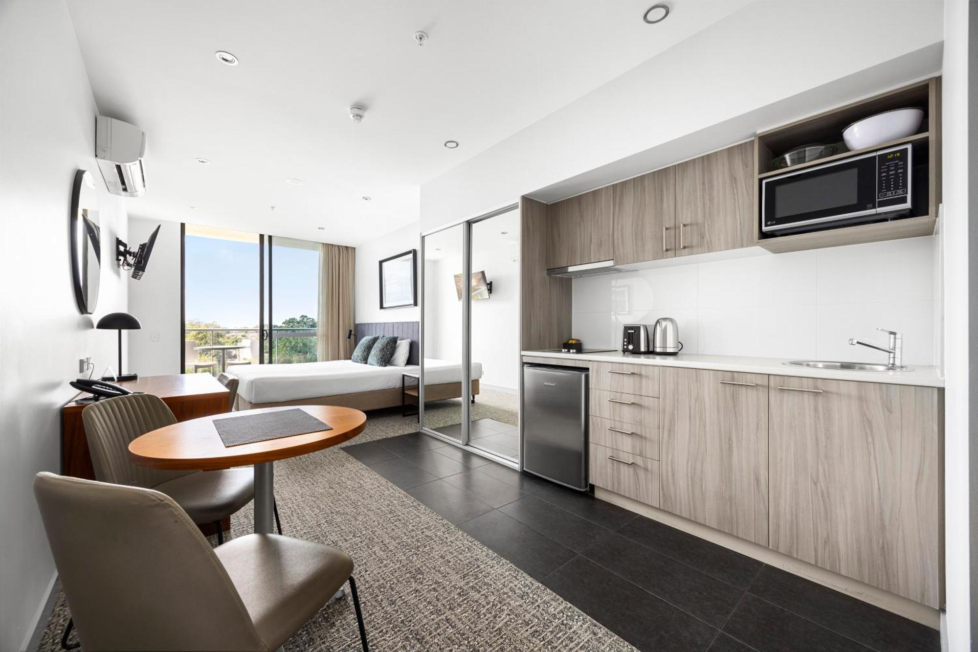 Quest Chatswood Aparthotel 4*