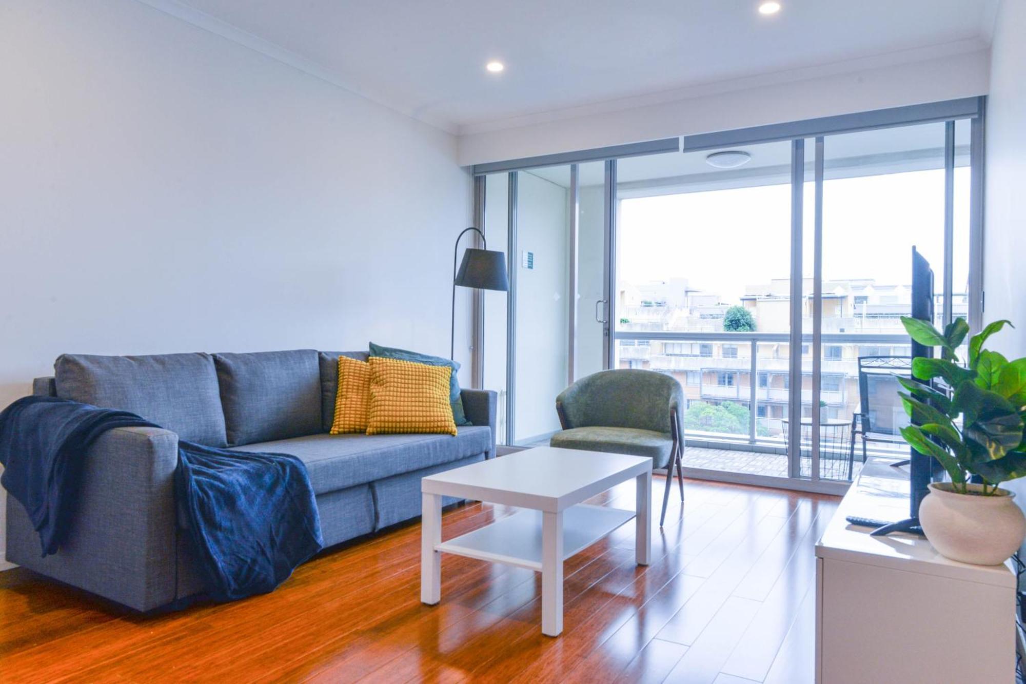 Modern Darling Harbour 2br Walk To Everything Apartment