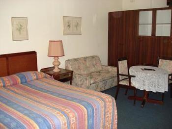 Motel Town And Country Sydney