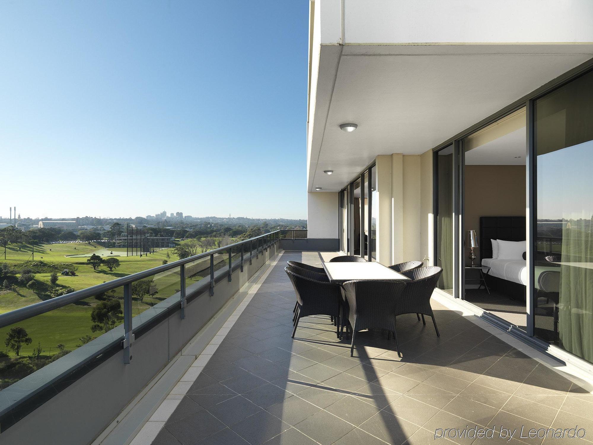 Meriton Waterloo 5*