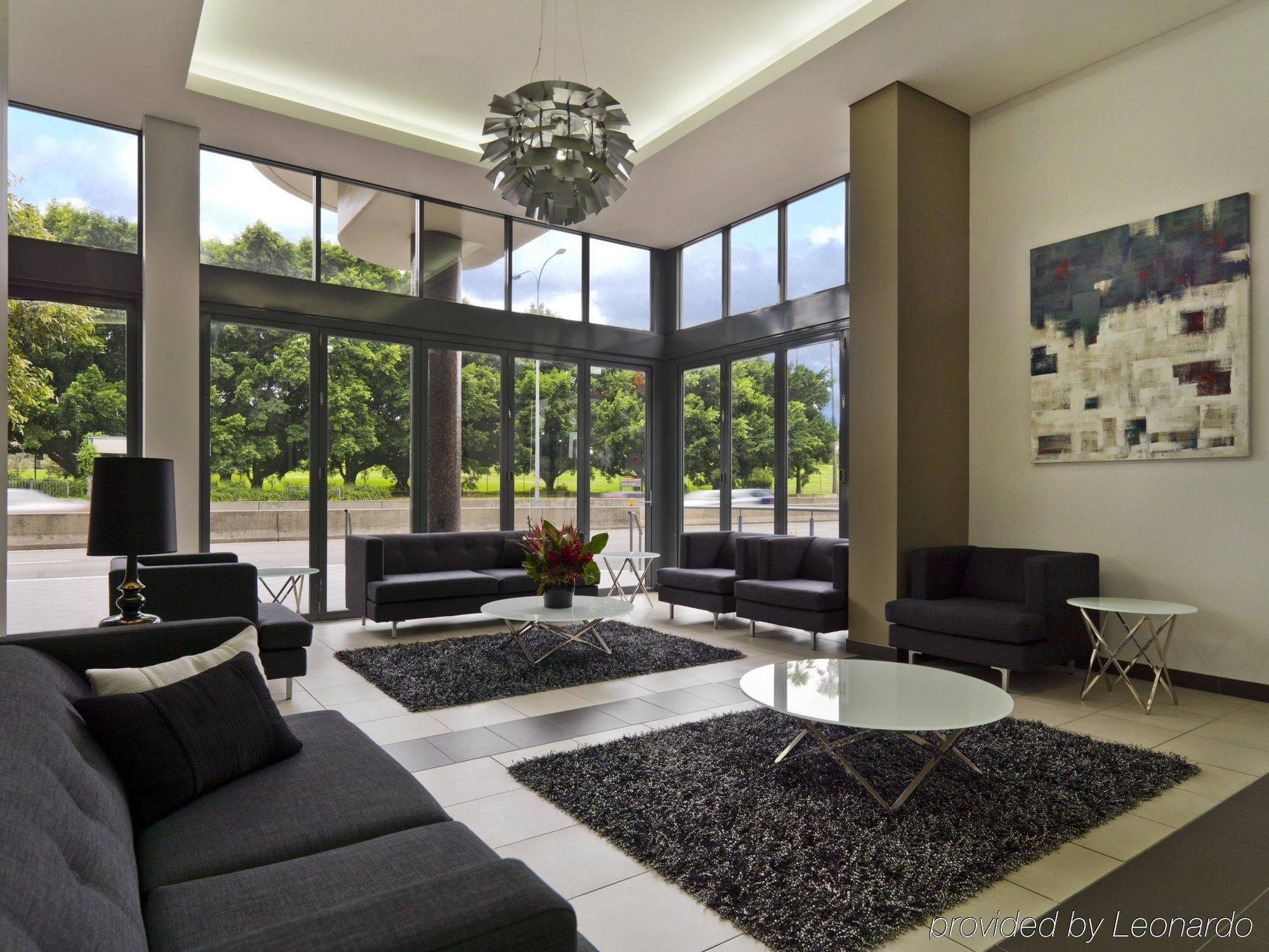 Meriton Waterloo 5*