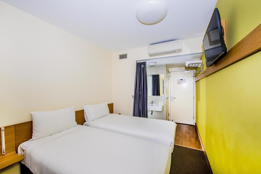 Hotel Ibis Budget Olympic Park 3*