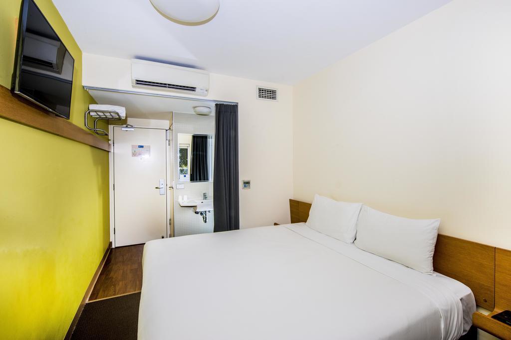 Hotel Ibis Budget Olympic Park Sydney