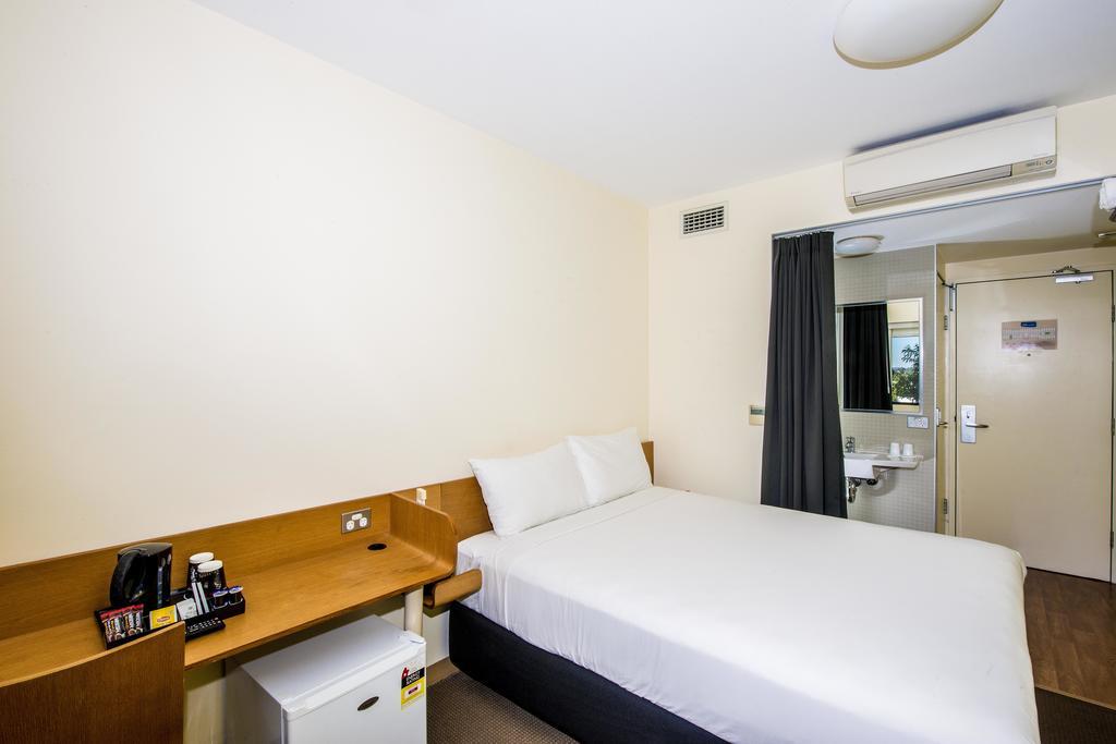 Ibis Budget Olympic Park Hotel Sydney