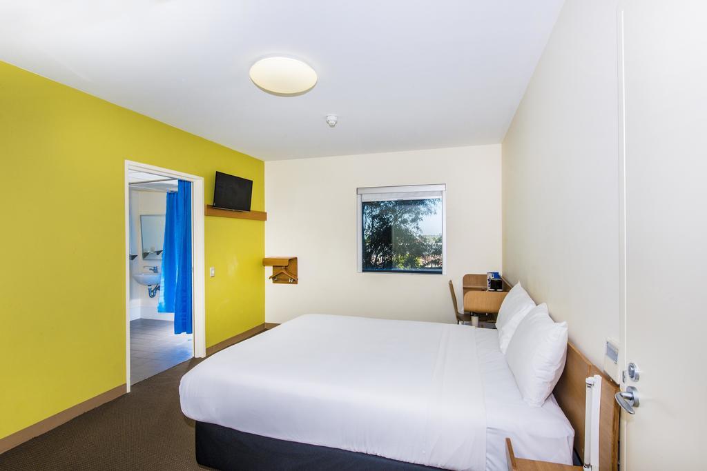 Hotel Ibis Budget Olympic Park 3*